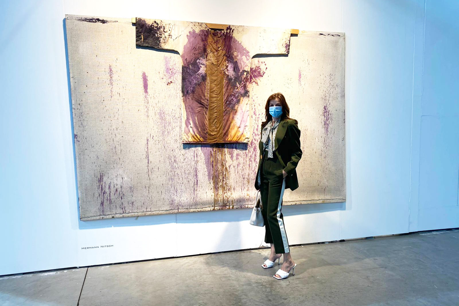 Das Bild vom österreichischen Künstler Hermann Nitsch gefällt Angelika Rosam besonders gut.&nbsp;