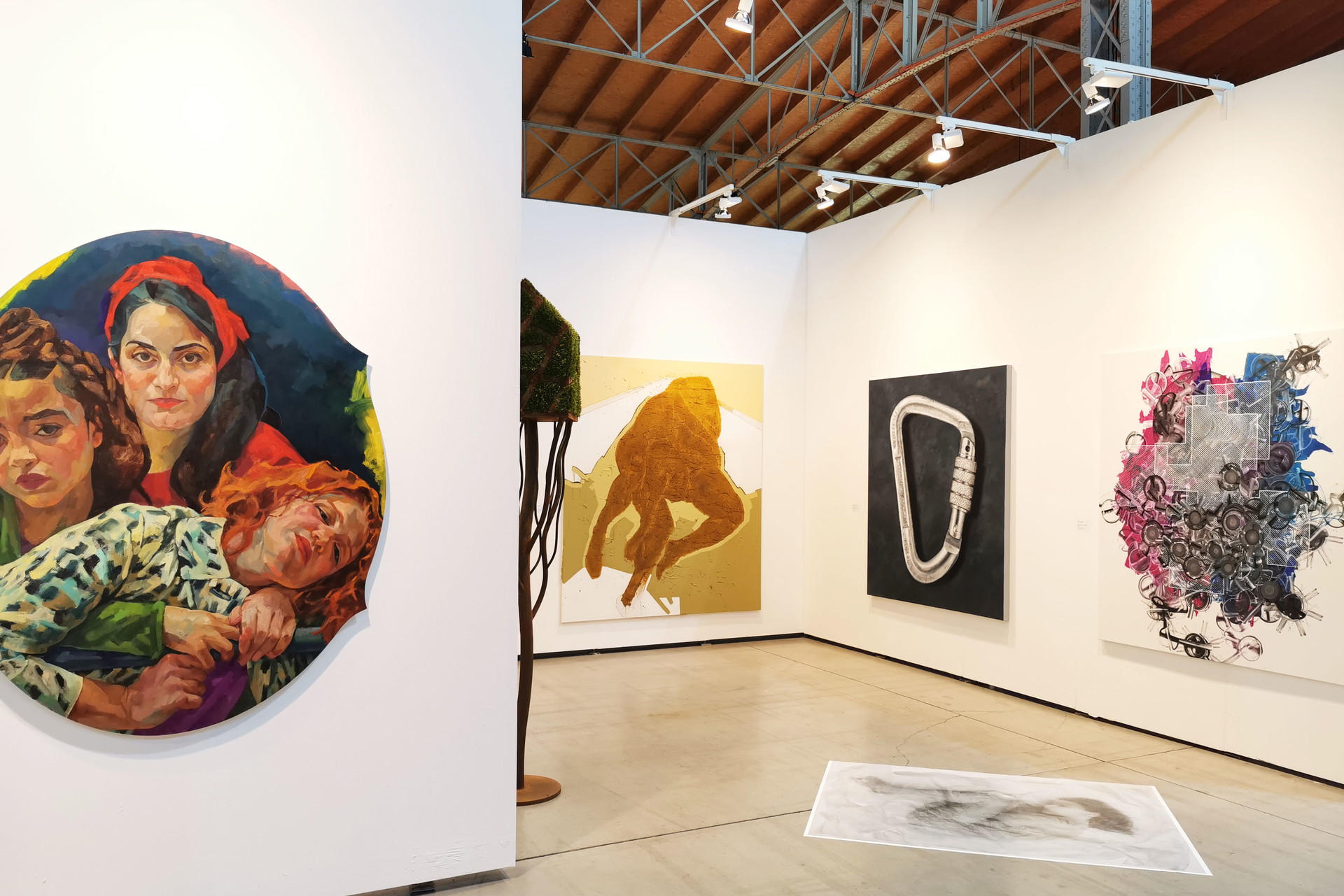 Lukas Feichtner Galerie stellt Bilder von&nbsp;Xenia Hauser, Albana Ejupi und Richard Kaplenig aus.