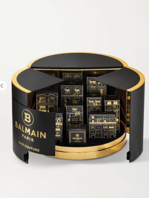 Der »The City of Lights«-Kalender enthält die&nbsp;beliebtesten Pflegeprodukte und -accessoires von Balmain Paris Hair Couture. Die nummerierten Schachteln sind mit Bildern alter Pariser Gebäude verziert und sehen unglaublich elegant aus.&nbsp;Kostenpunkt: 209 Euro. Erhältlich bei:&nbsp;net-a-porter.com