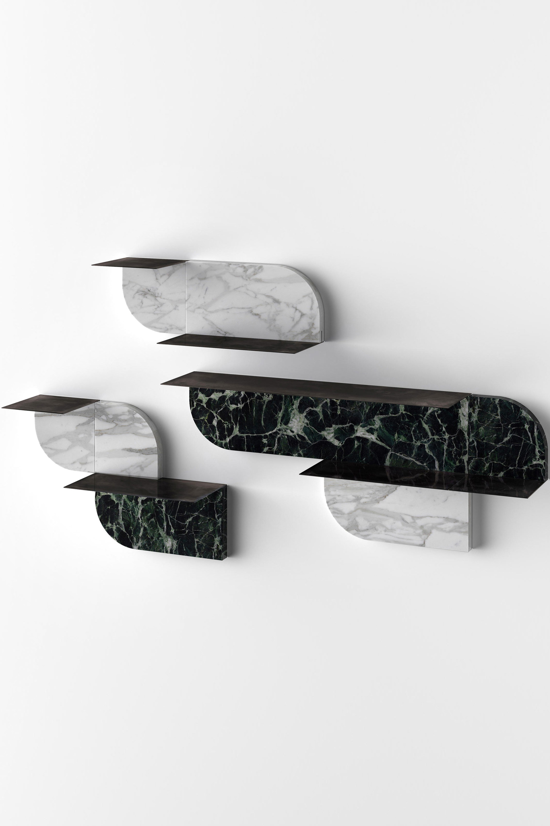 Modular: Die schwebenden Regale »Roundcut« sind aus Marmor und handpoliertem Metall gefertigt. Die Designerinnen Arianna Lelli Mami und Chiara Di Pinto vereinen die kühlen Materialien mit sanfter Formgebung. gallottiradice.it