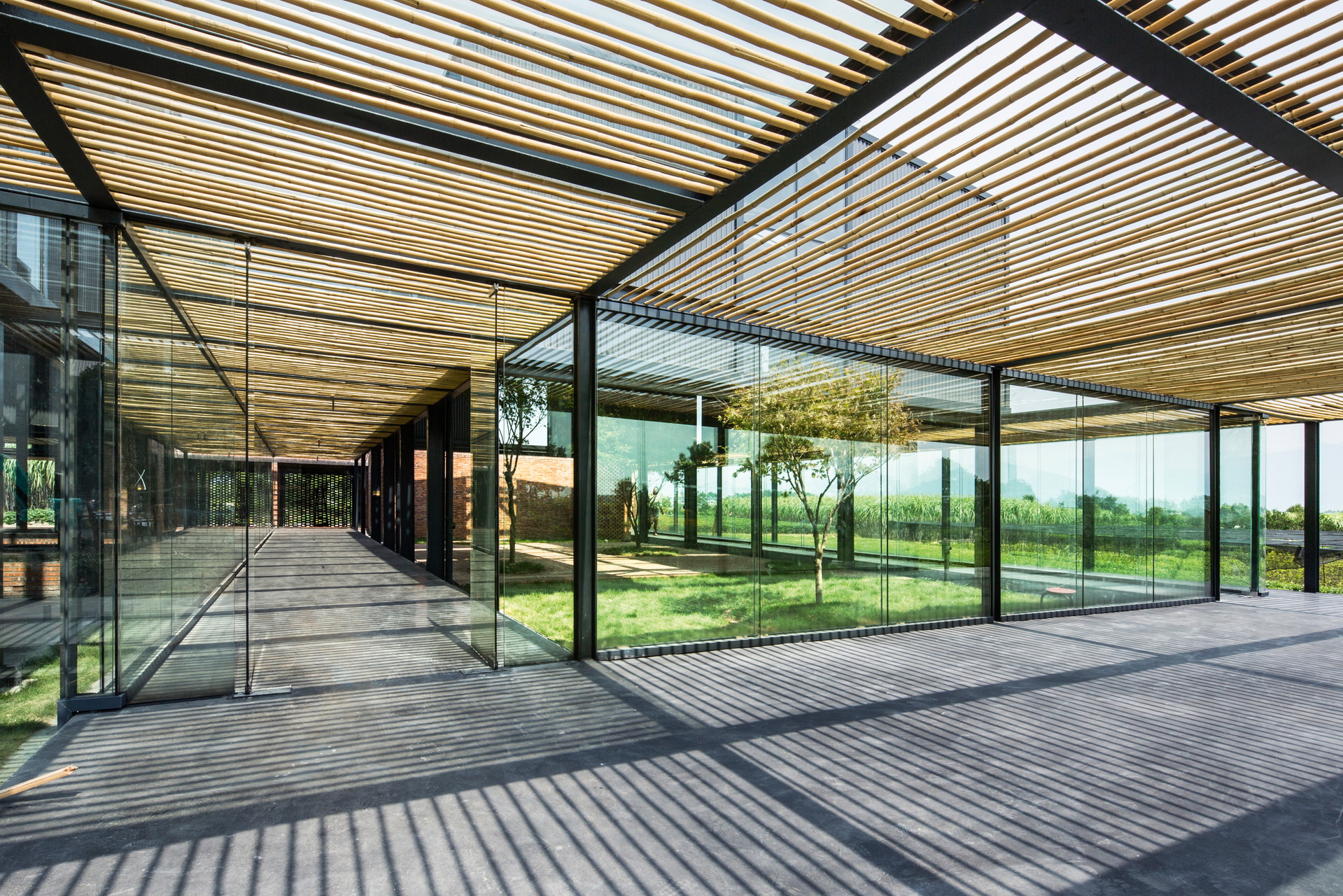 Bauten für Dörfer:&nbsp;Die Pekinger Architektin Xu Tiantian hat mit der Brown Sugar Factory eine Fabrik gebaut, die zugleich ein Community-Zentrum ist.&nbsp;