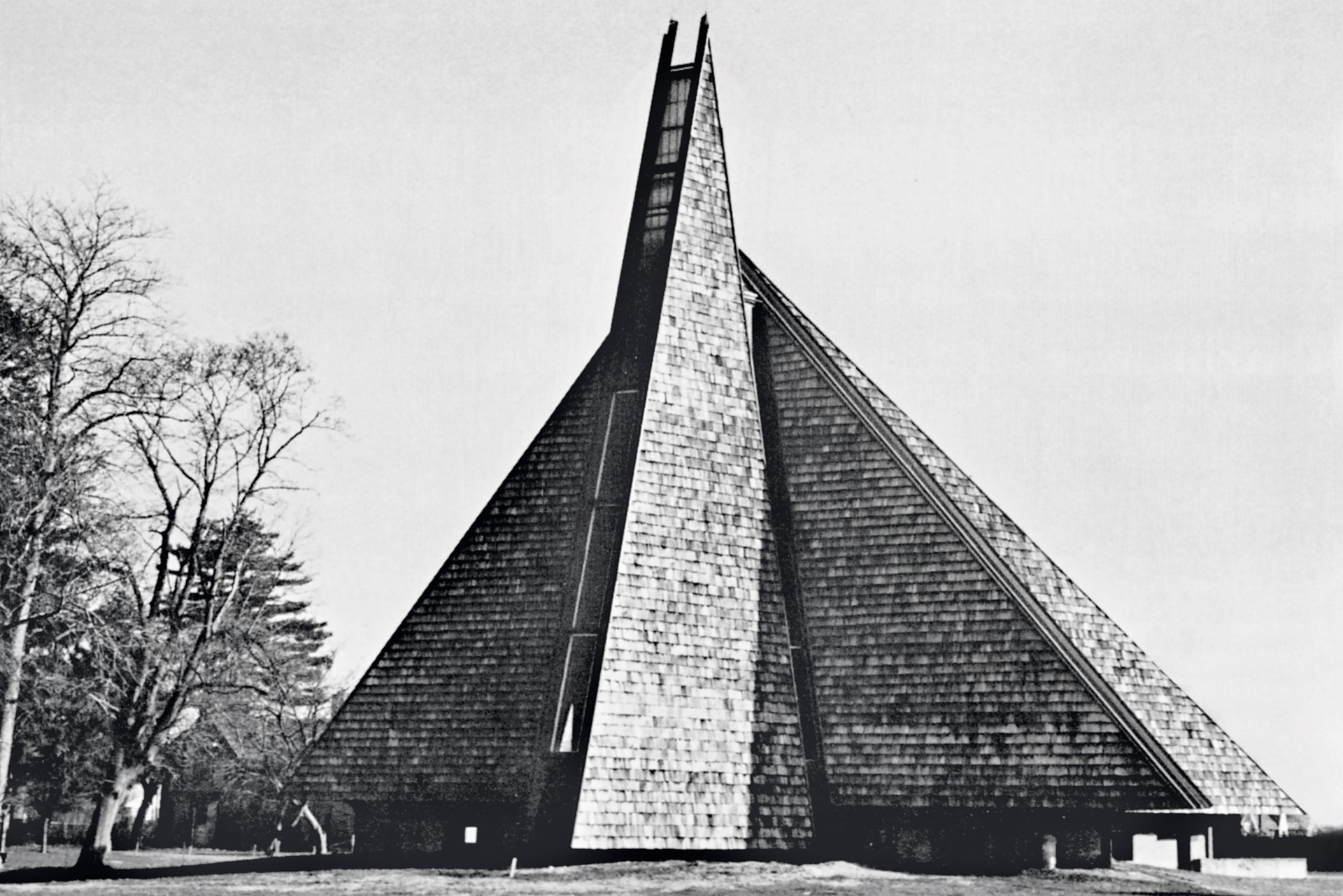Klare Linien: Judith Edelman ist ein amerikanische Pionierin. Ihr in den 1960er-Jahren entworfener Sinai Reform Temple wirkt nach wie vor modern.