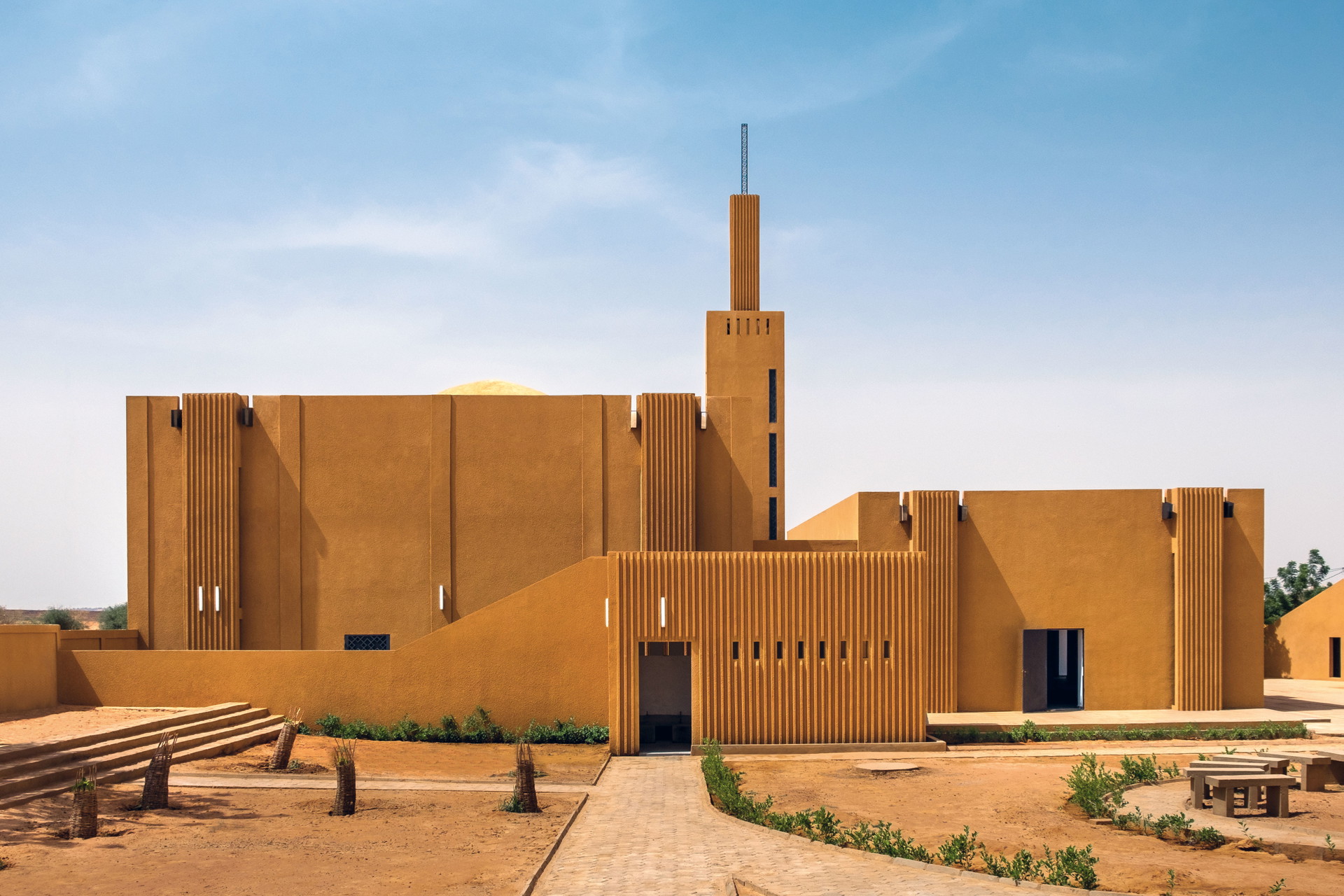 Architektur aus Afrika:&nbsp;Mariam Kamara stammt aus Niger. Sie sucht innovative Wege, um lokale Materialien zu verwenden, wie beim Hikma-Komplex in Dandaji.&nbsp;