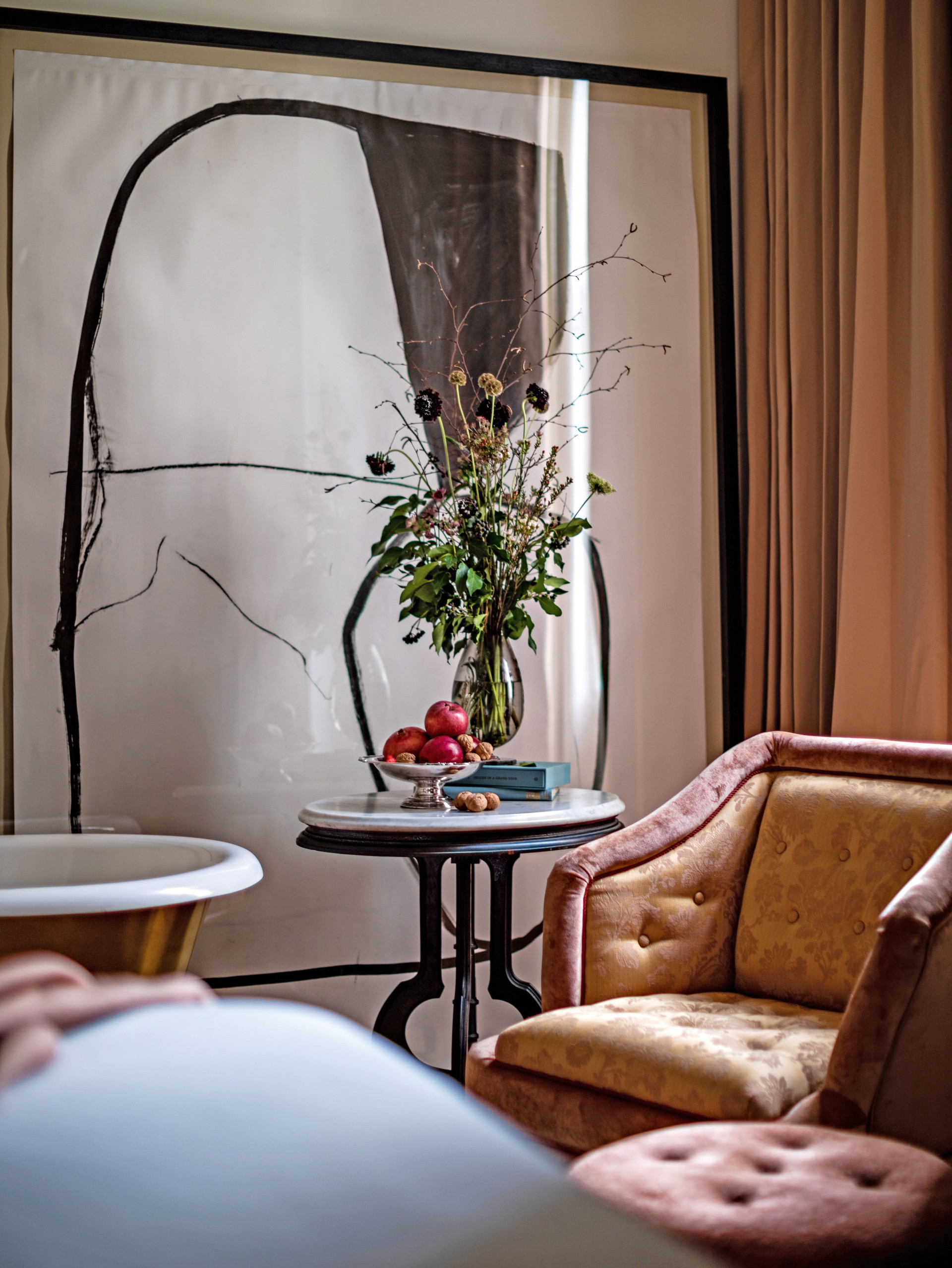Interieur: Inspiriert von den Original-Materialien, der Farbpalette und der aufwendigen Architektur des Londoner Hauses hat das New Yorker Interiordesign-Studio Roman &amp; Williams das Interieur entworfen.&nbsp;