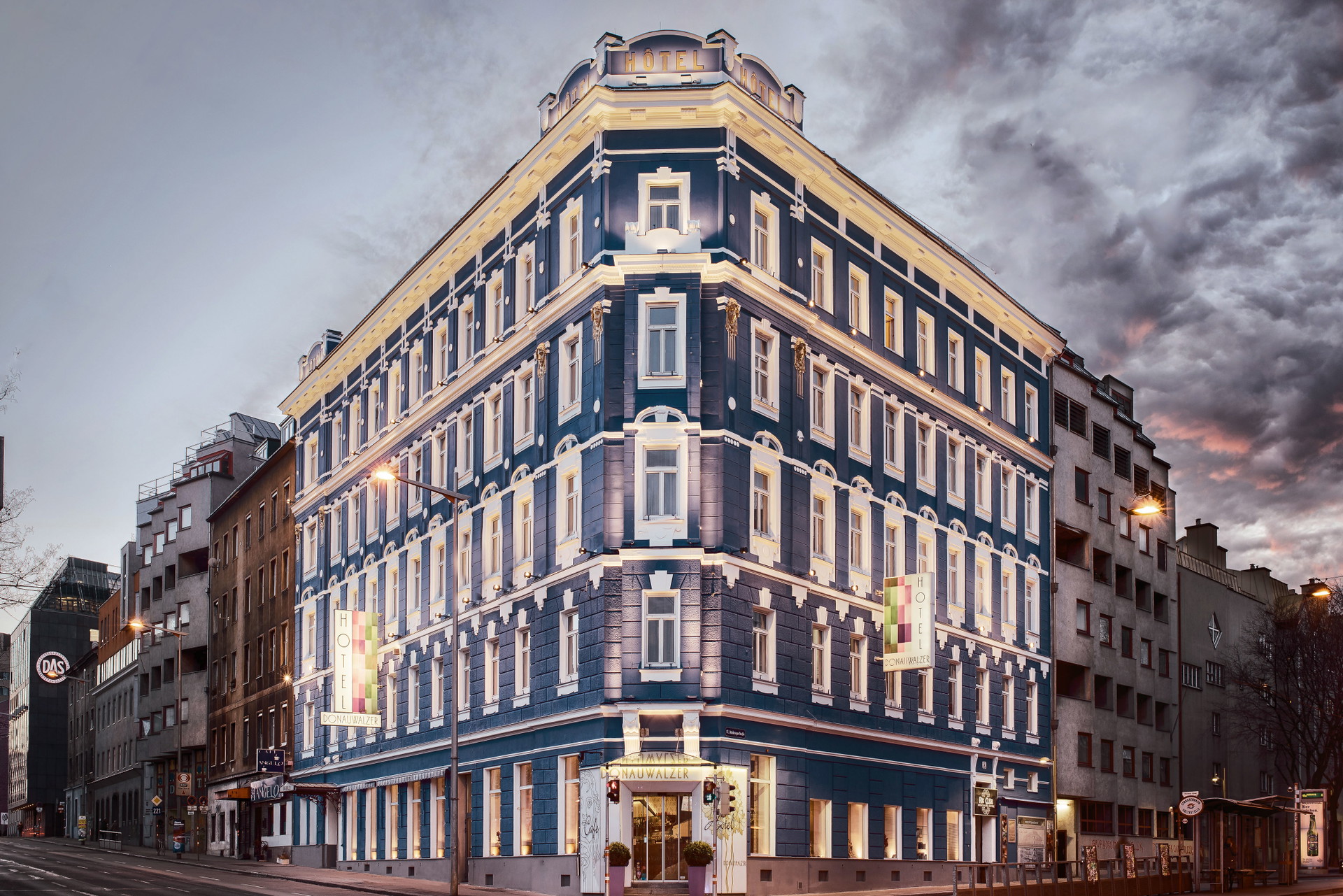 Hotel Donauwalzer, Wien:&nbsp;Besondere Angebote für Long Stay gibt es in diesem familiär geführten Hotel am Gürtel. Die Wohnungen sind komplett möbliert und bereit für einen Aufenthalt von einer Woche oder mehr, privaten Spa und Sauna gibt es dazu. donauwalzer.at