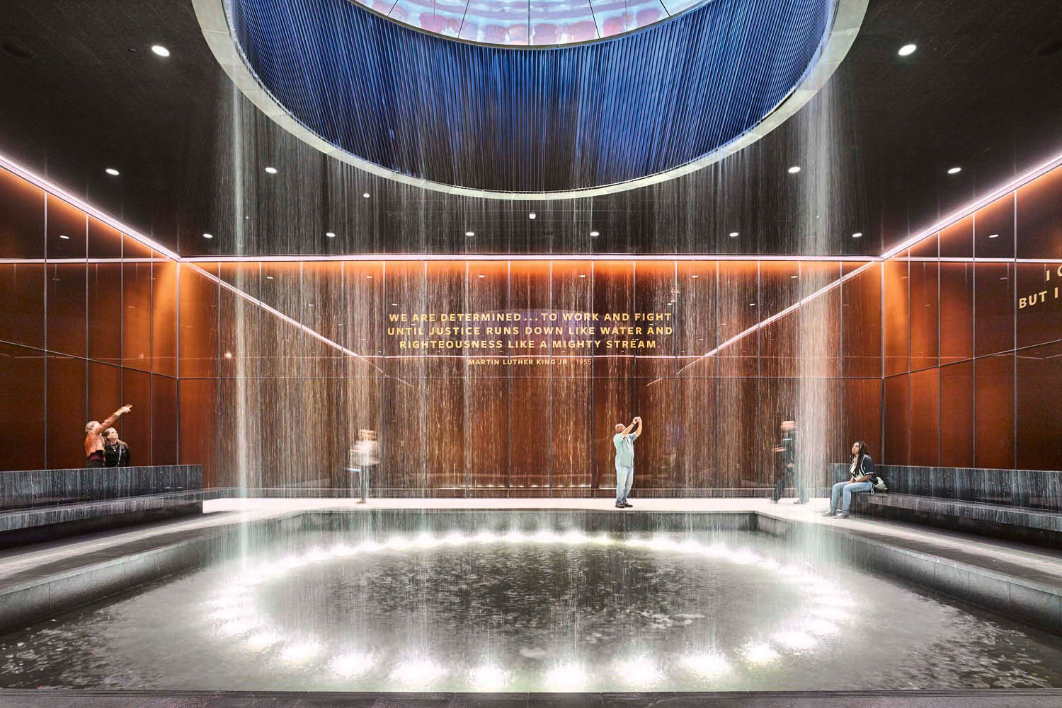 Raum zum Nachdenken:&nbsp;Der »Contemplative Court« im Smithsonian Museum lädt auf fast sakrale Art zur Besinnung ein.