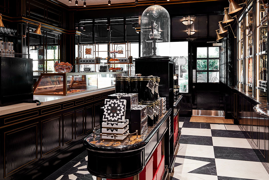 Café Wolseley Counter - Bicester Village