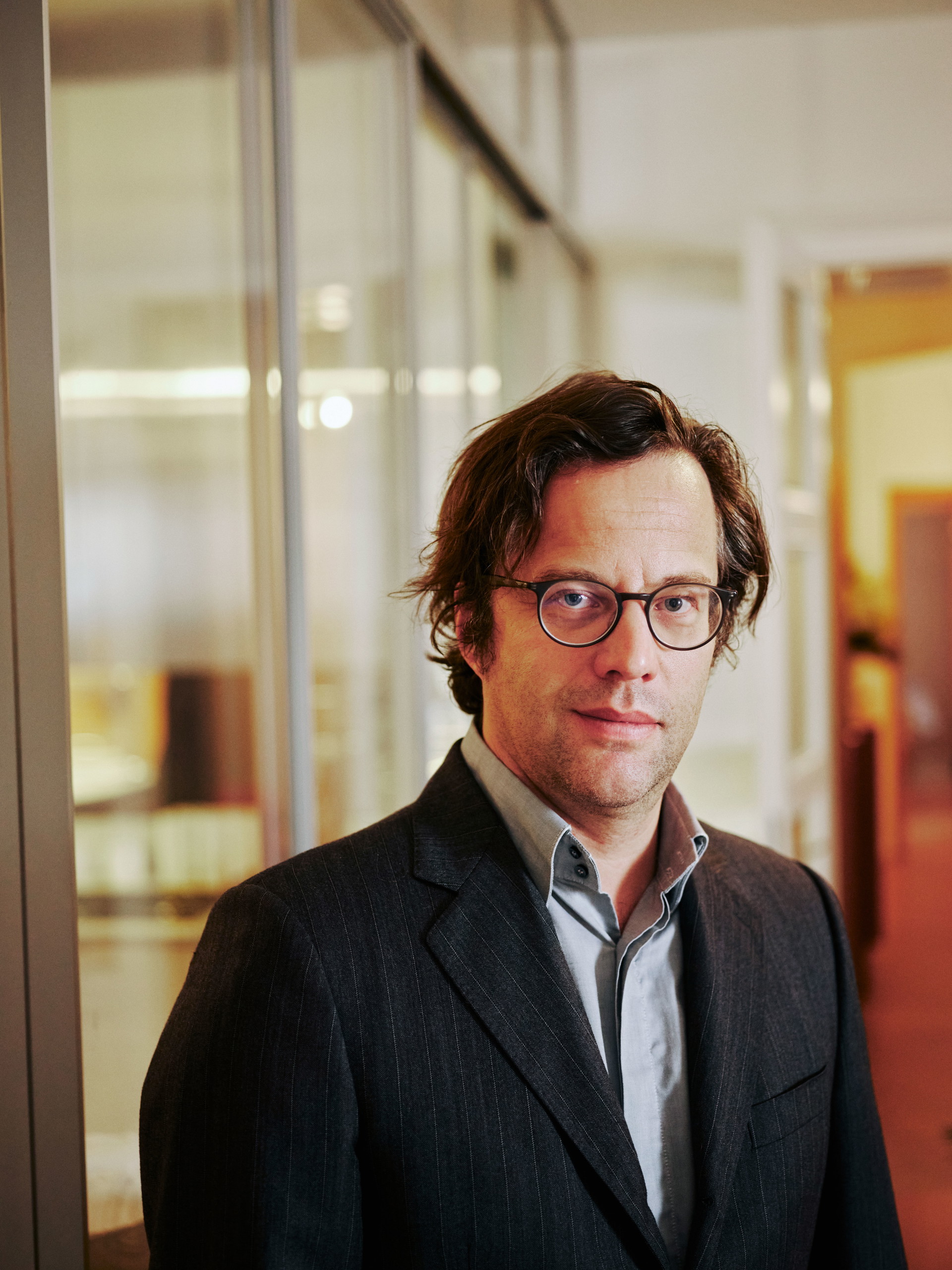 En gros – en detail: Stephan Vary hat mit seinem Büro Labvert nicht nur die architektonischen Elemente, sondern auch jedes einzelne Möbelstück designt. labvert.com