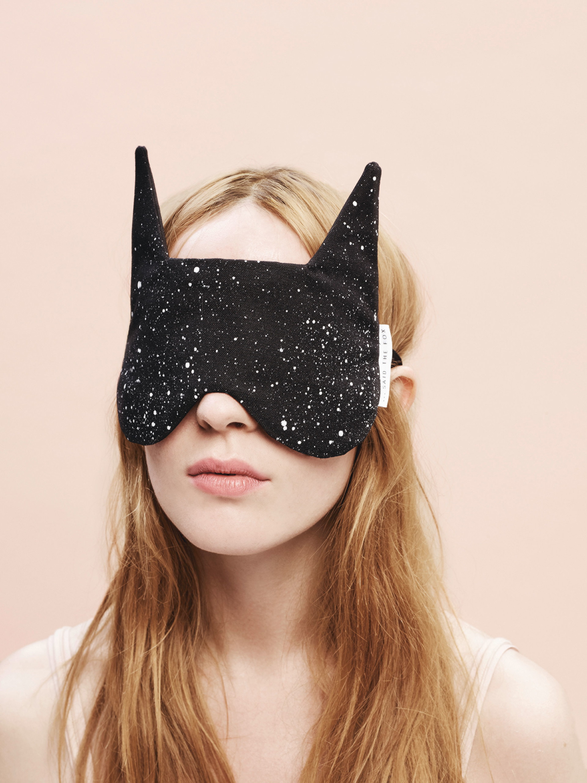 Schlafmaske von Said the Fox:&nbsp;»Diese Schlafmaske sieht einfach so cute aus! Wie eine Mischung aus Catwoman meets Batman und Fox on the Rocks.«