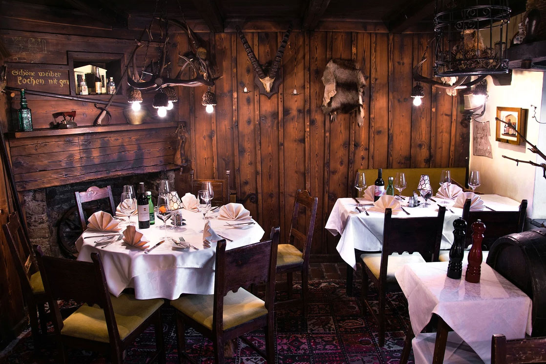 »Das ›Zum Eulenspiegel‹ vereint historische Details mit Tradition, Eleganz und besonderer Atmosphäre.«
Zum Eulenspiegel, Salzburg.