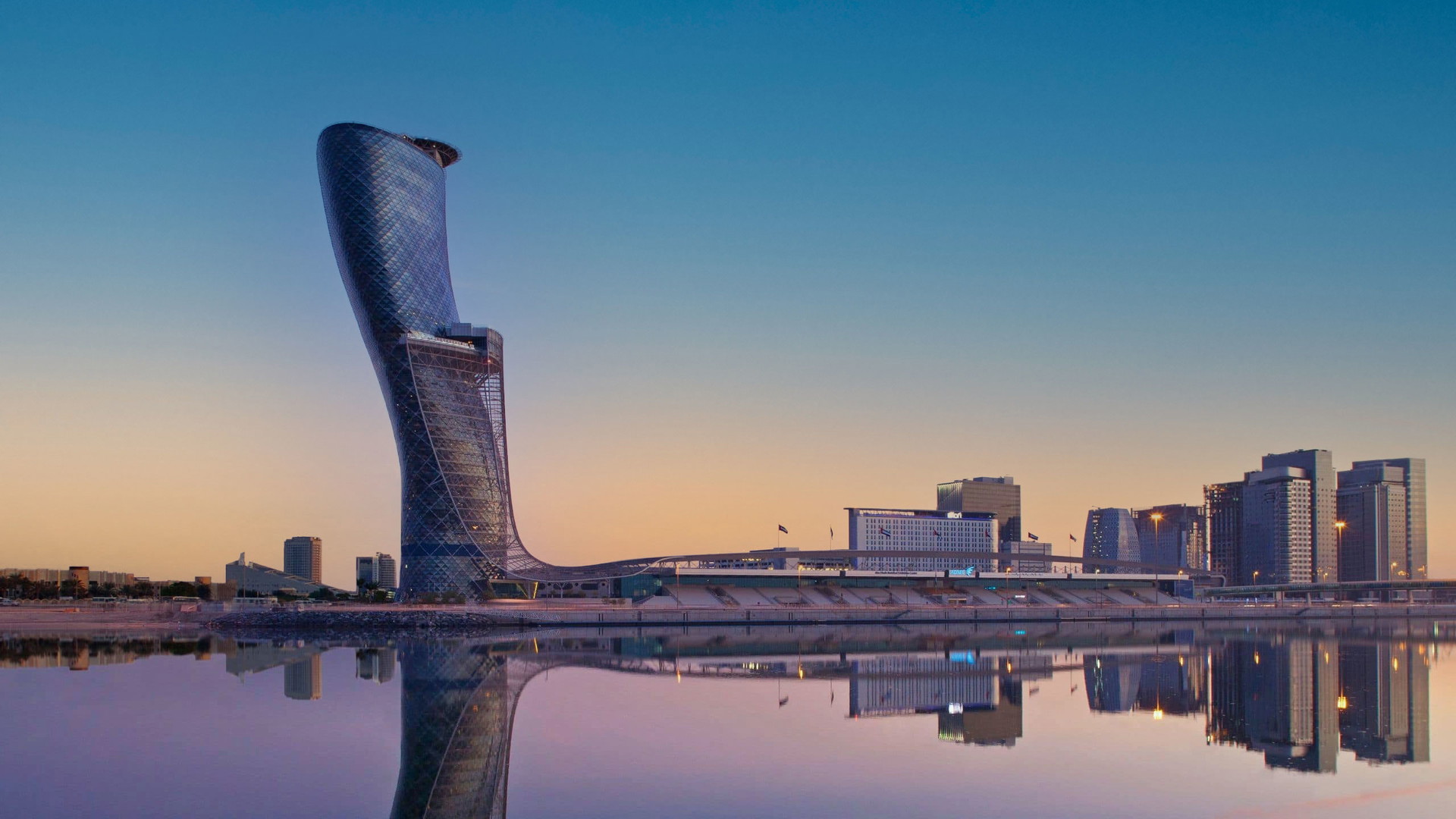 Workation: Von Dubai bis Indien – die ganze Welt steht den Mitgliedern des Hyatt-Loyalitätsprogramms (wieder) offen. Der Konzern hat für seine VIPs eigene Workation-Pakete geschnürt, buchbar ab einem Monat&nbsp;und inklusive eigenem IT-Concierge.&nbsp;