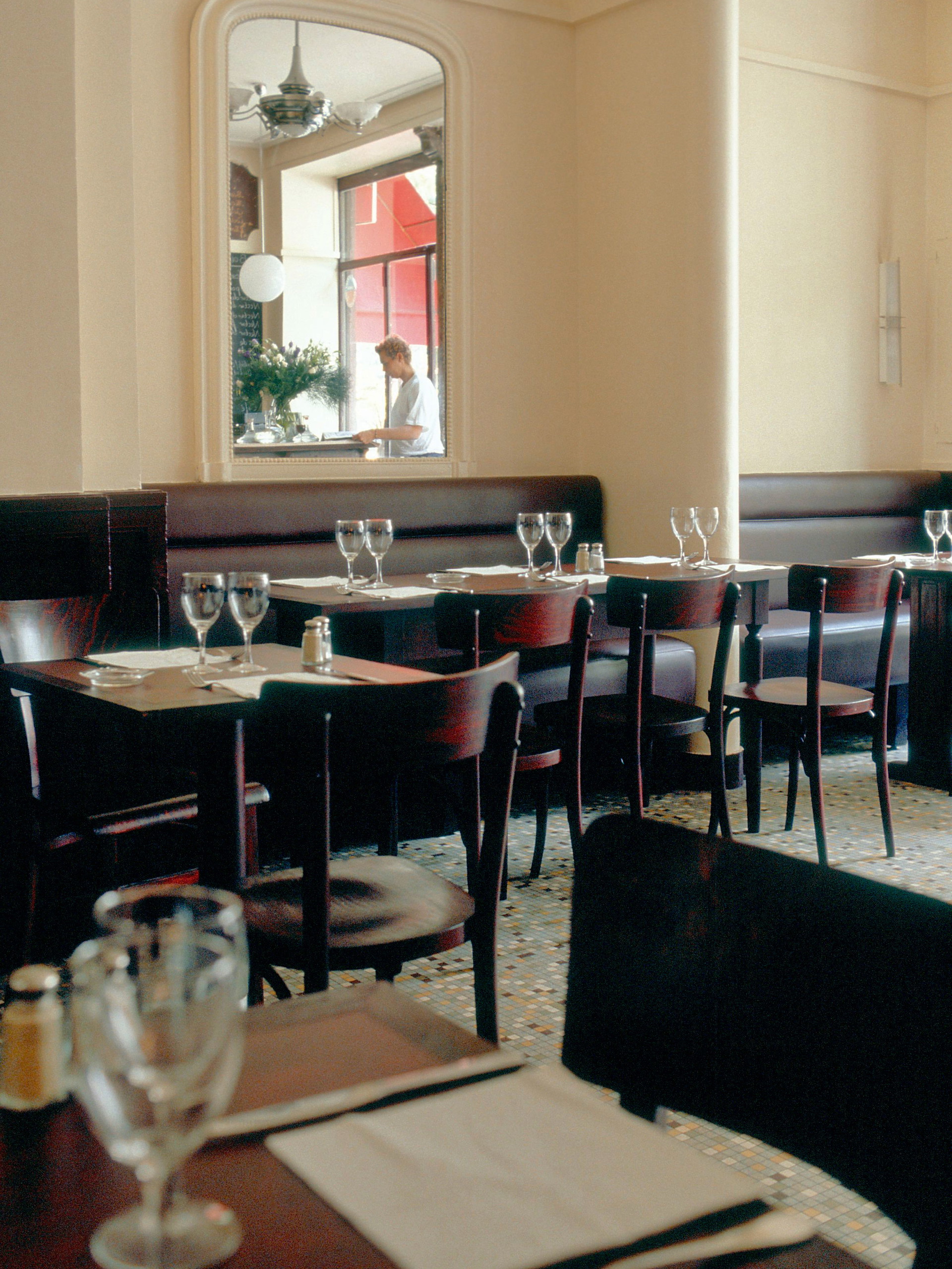 High-Class-Bistro: Das »Le Chateaubriand« Paris war ein Vorläufer der neuen Lockerheit in der Spitzenküche. Es sieht wie ein stinknormales Bistro aus, gekocht wird aber auf Sterneniveau. lechateaubriand.com