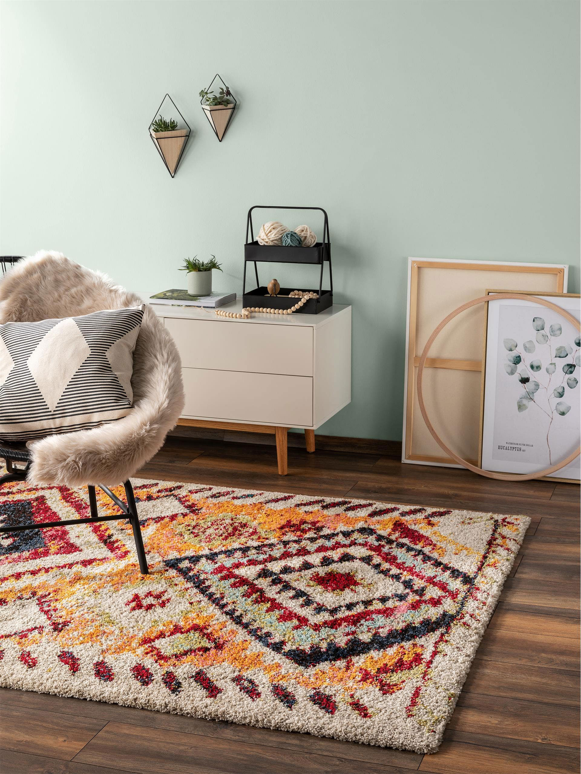 Teppiche wie dieser passen hervorragend zum Einrichtungsstil Boho Chic.