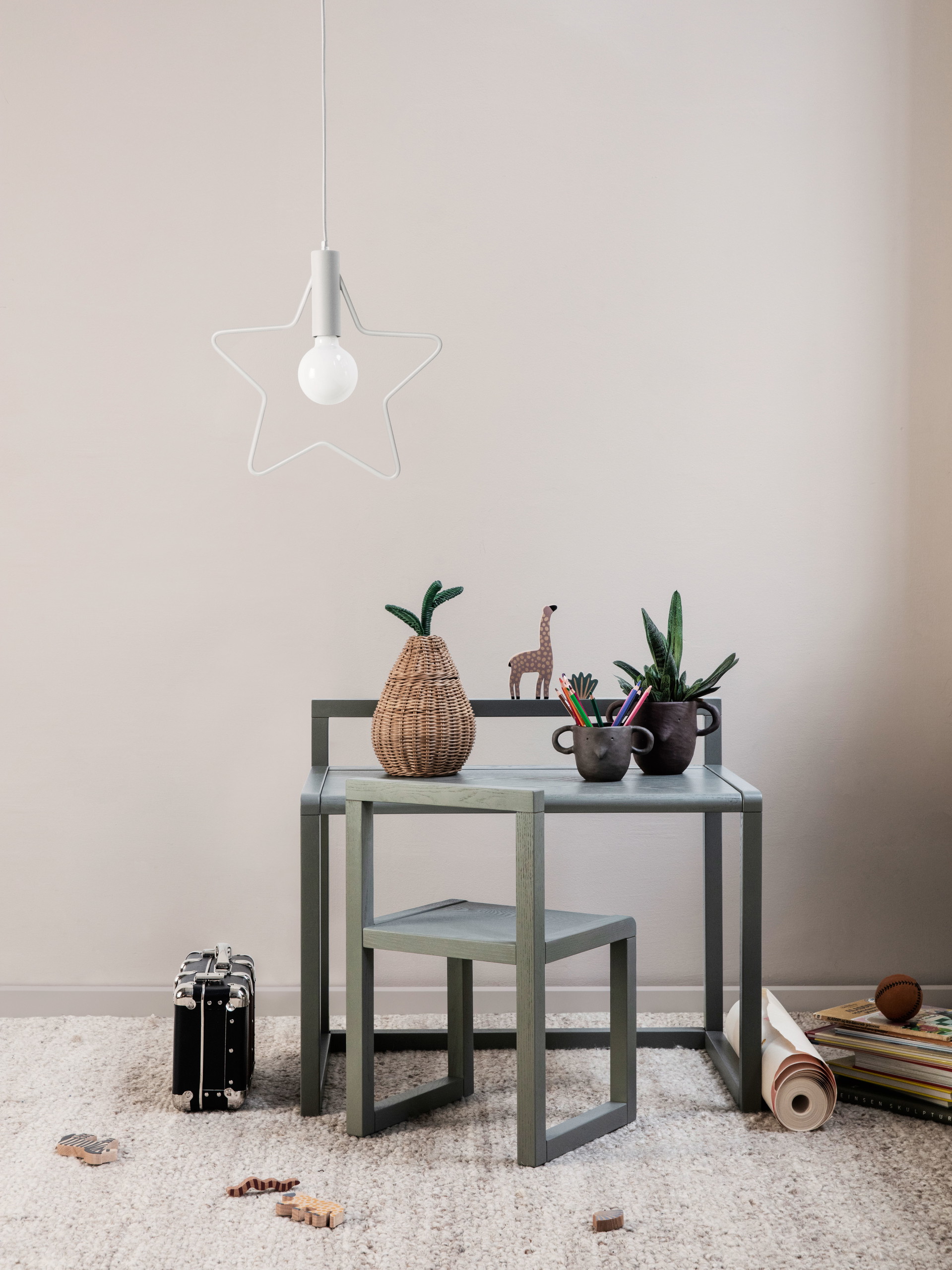 No Clutter! Das Set »Little Architekt« avancierte zum Bestseller bei Ferm Living. Wer sagt, dass Contemporary Design nicht auch ins Kinderzimmer Einzug halten sollte? &nbsp;