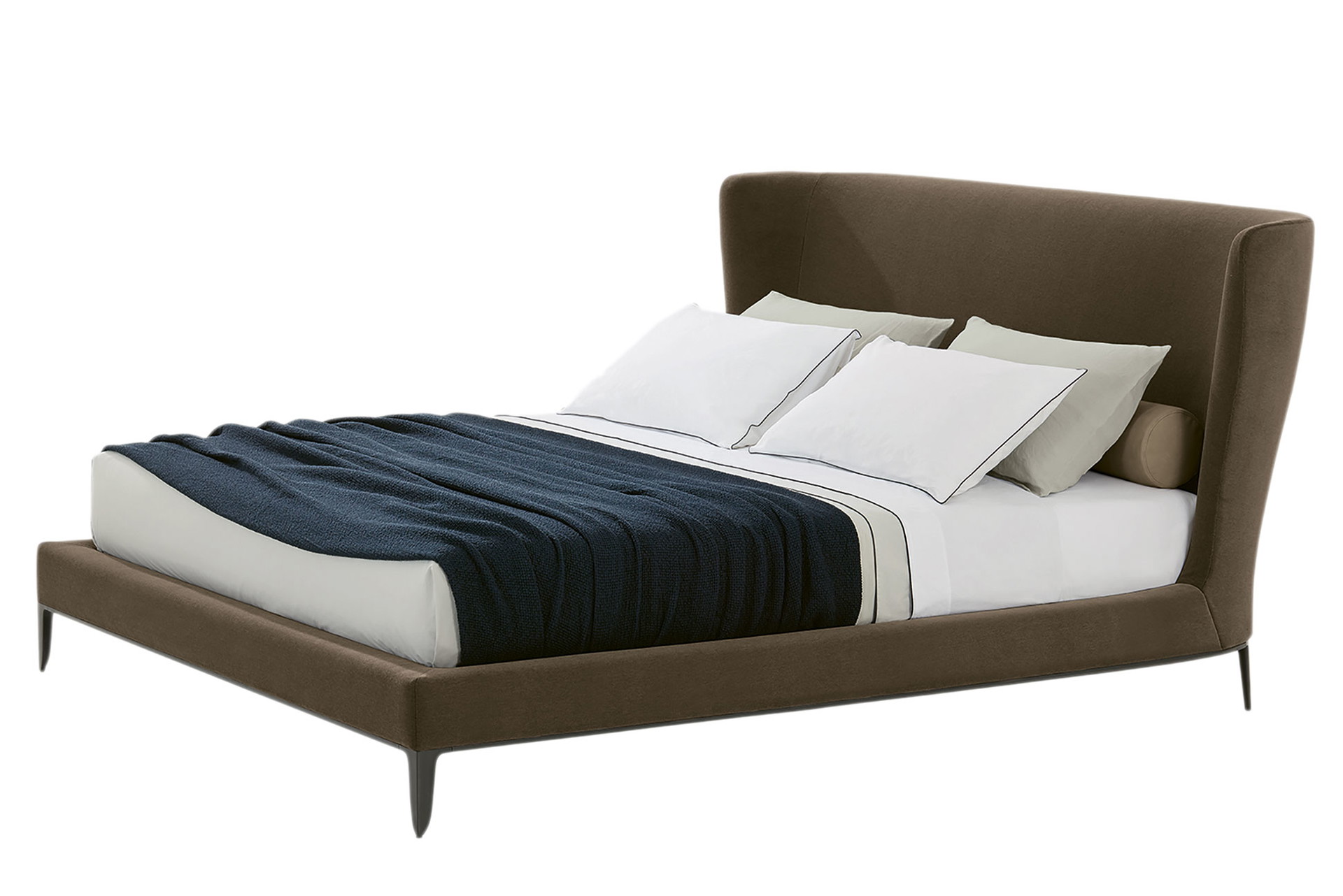 Gute Nacht – Tischlein, deck dich. Bett aus der »Gentleman Night Collection« von Marcel Wanders Studio. Die Beistelltischchen »Koishi« stammen von Jean-Marie Massaud.