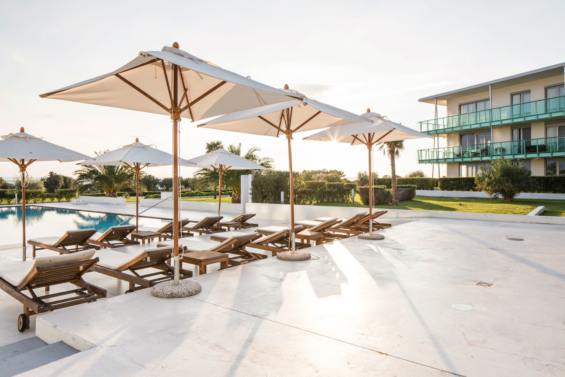 Baden im Licht: Apartments von 40 bis 100 Quadratmeter, alle mit Meerblick, bietet das Falkensteiner Punta Skala Resort an der kroatischen Küste nahe Zadar. falkensteiner.com