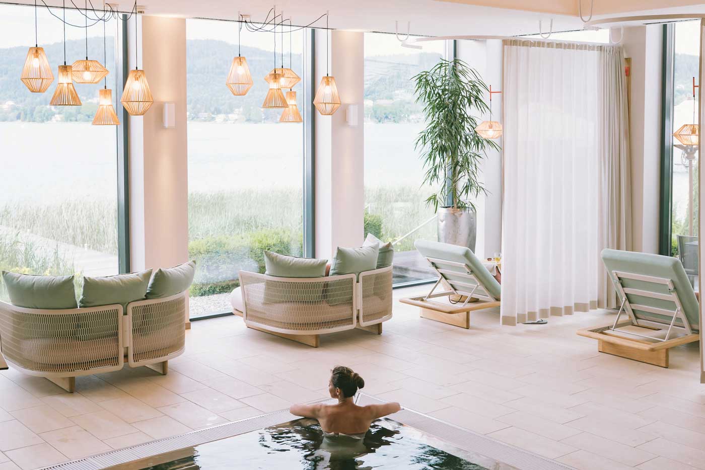 Das Vivamayr Health Resort in Maria Wörth liegt direkt am Wörthersee in unvergleichlich ruhiger Lage