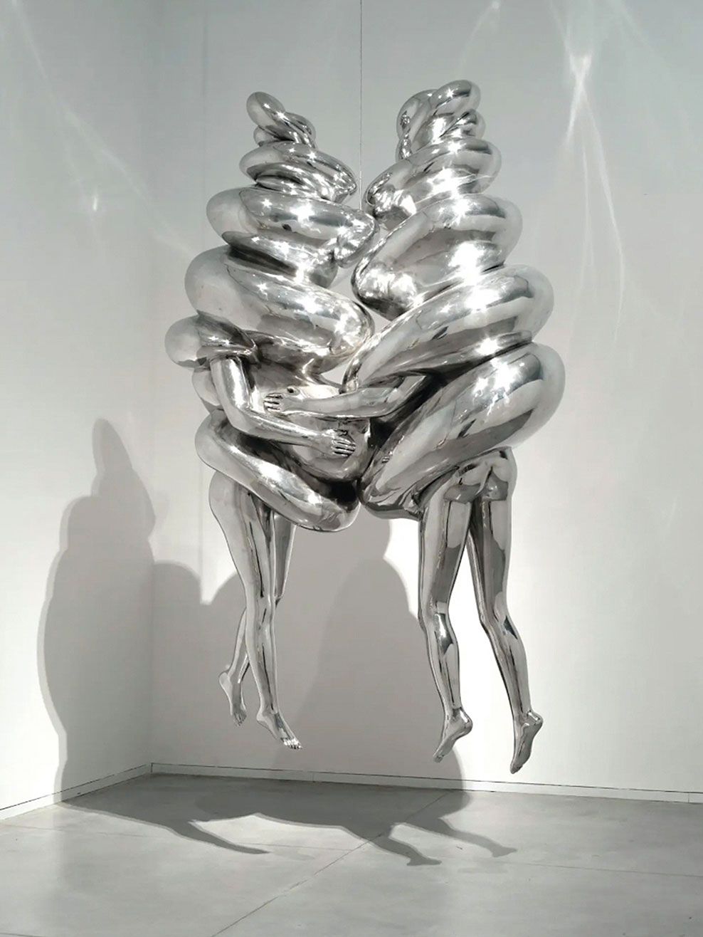 Louise Bourgeois. »Louise Bourgeois ist für mich die Königin der Künstlerinnen. Alles, was ich mir von Kunst erwarte, finde ich in ihrem Werk, das mich zutiefst berührt.Ihre Arbeiten sind äußerst persönlich und handeln von Angst, Schmerz, Liebe, Sexualität, Tod und Erinnerungen.«
