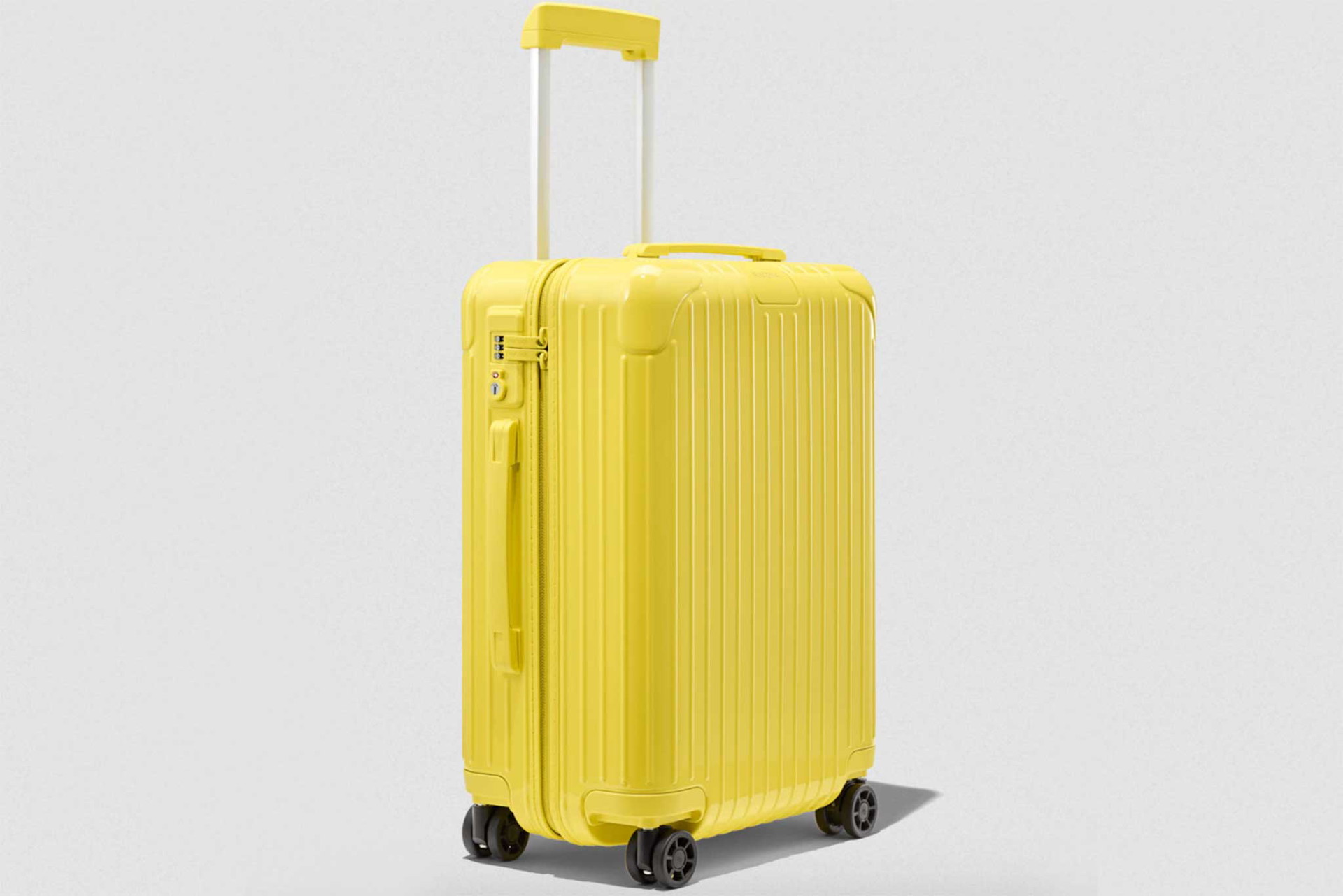Reiselust&nbsp;Rimowas poppiger Trolley ist eine willkommene Abwechslung von dunklen Reisetaschen. Praktisch: Das Gehäuse aus Polycarbonat macht den Koffer besonders leicht. breuninger.com