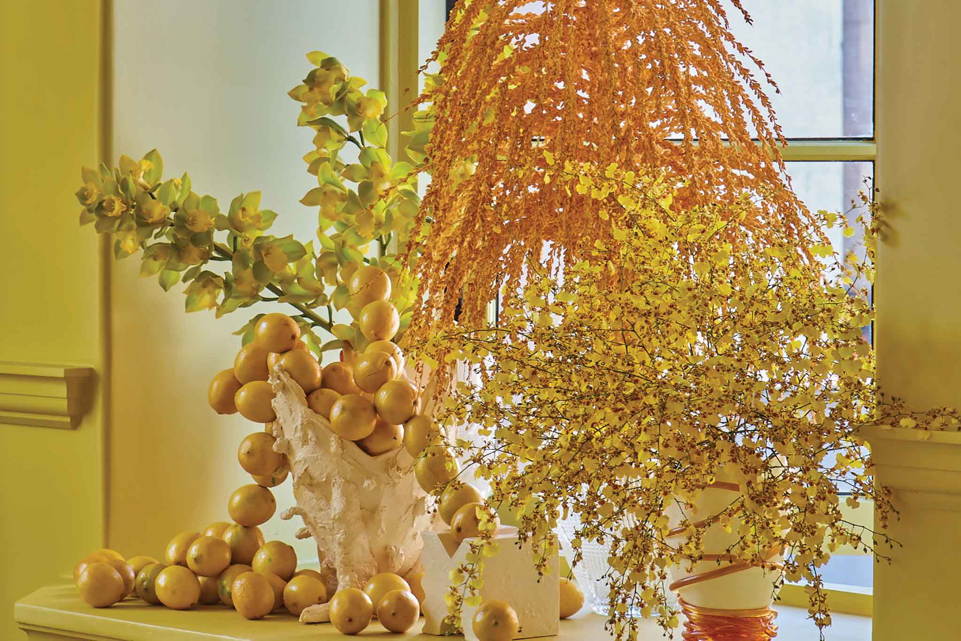 Sauer macht lustig Das dachte sich wohl auch Designikone Kelly Wearstler, die für Farrow &amp; Ball die »California Collection«&nbsp;kreierte. Farbton »Citrona« ist von den üppigen Zitrusbäumen inspiriert, die in Kaliforniens mildem Klima gedeihen.&nbsp; farrow-ball.com