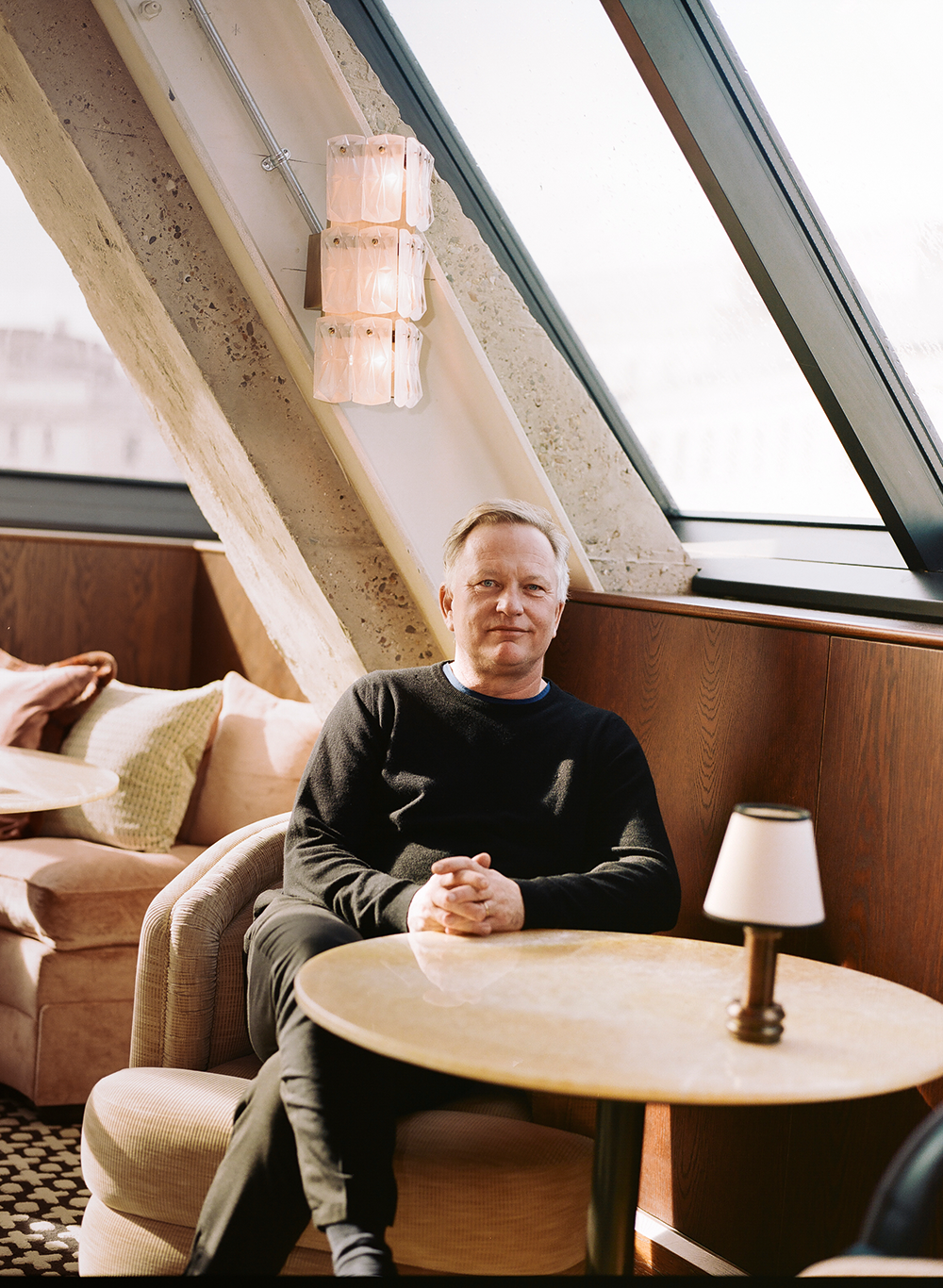 Designliebhaber&nbsp;Soho-House-CEO Nick Jones, 59, bringt sich stets mit einem Designkonzept selbst ein: »Es interessiert mich und macht unglaublich Spaß.«&nbsp;sohohouse.com