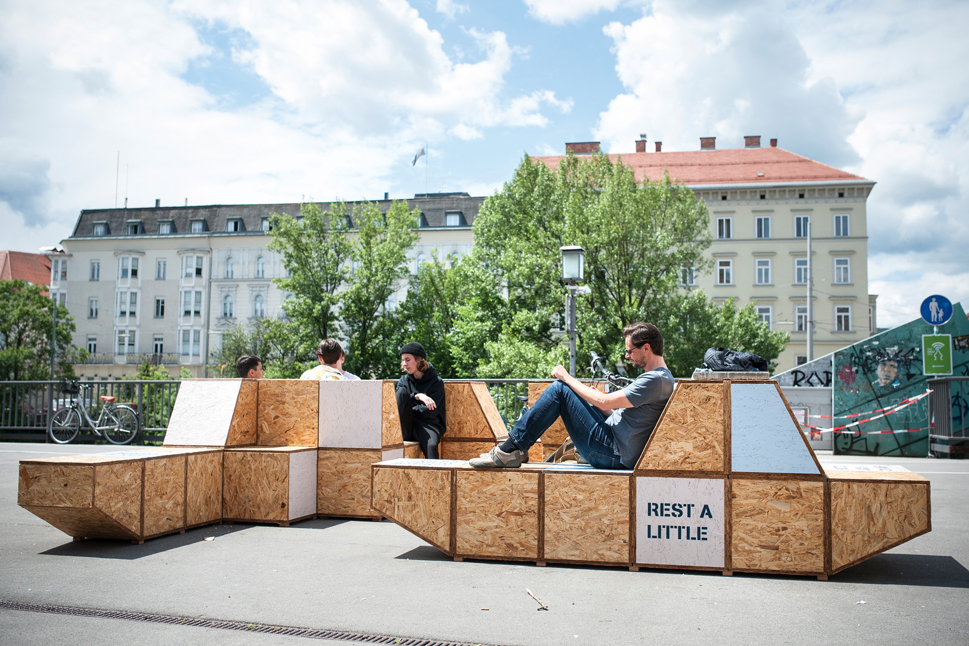 Creative Industries Styria&nbsp;Klein, aber fein: Graz und die Steiermark sind ein organisch gewachsener kreativer Nährboden und vermarkten und vernetzen sich global via Creative Industries Styria. cis.at