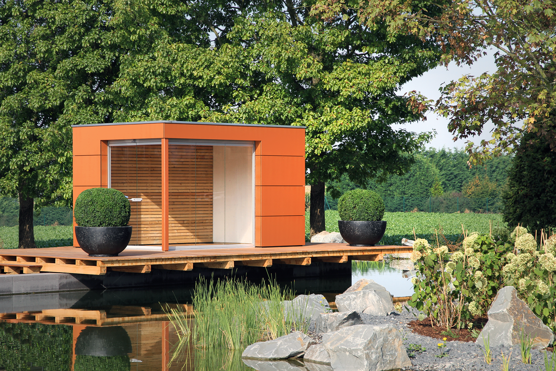 Wetterfest&nbsp;Die Gartenlounge besteht aus Aluminium und ist in allen RAL-Farben lieferbar.&nbsp;gartenhauptdarsteller.de