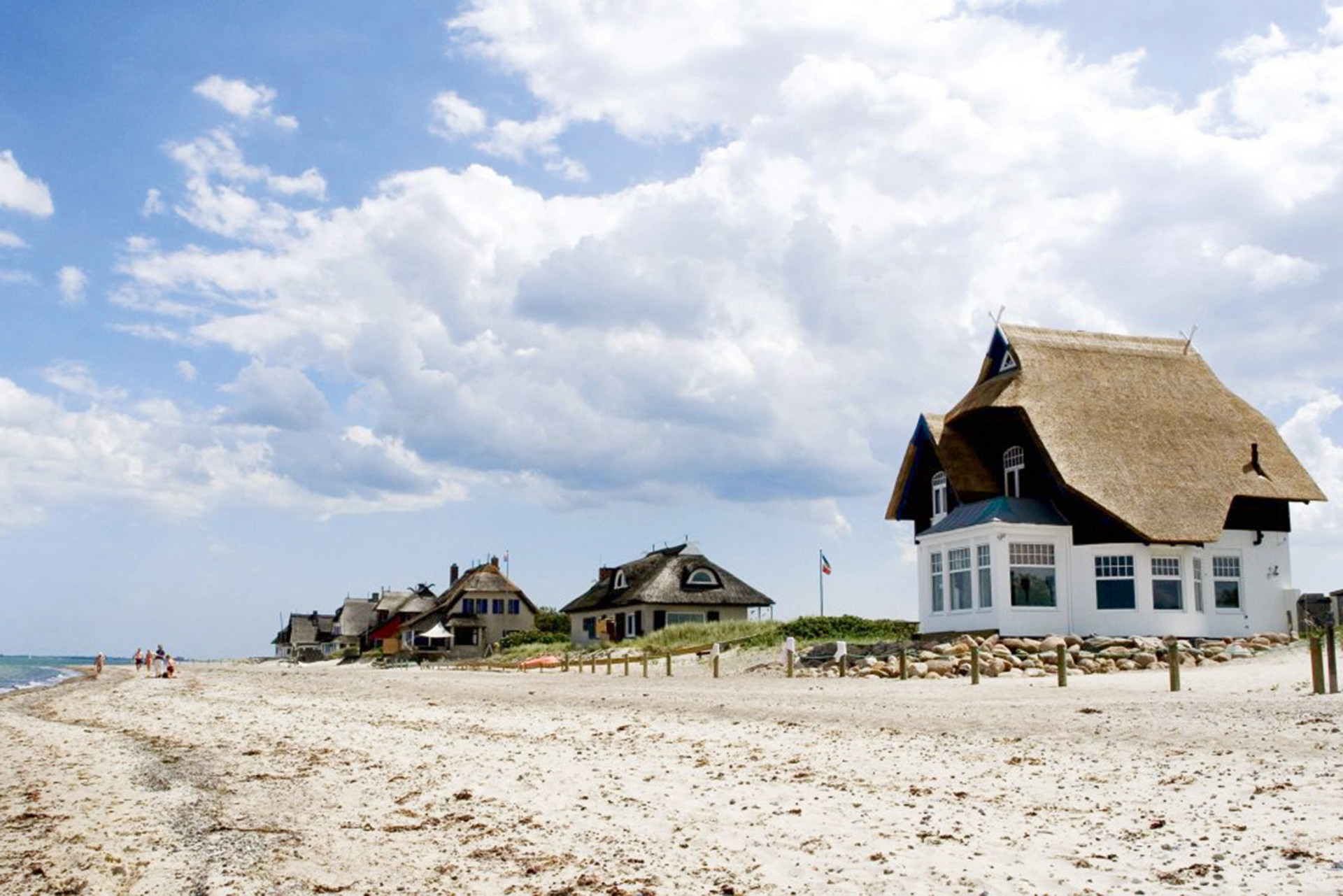 Natur, Strand und Geldanlage&nbsp;Die Ostsee ist derzeit ein Magnet für Erholungsuchende und Investoren. Trotz vieler neuer Bauprojekte übersteigt die hohe Nachfrage das knappe Objektangebot.