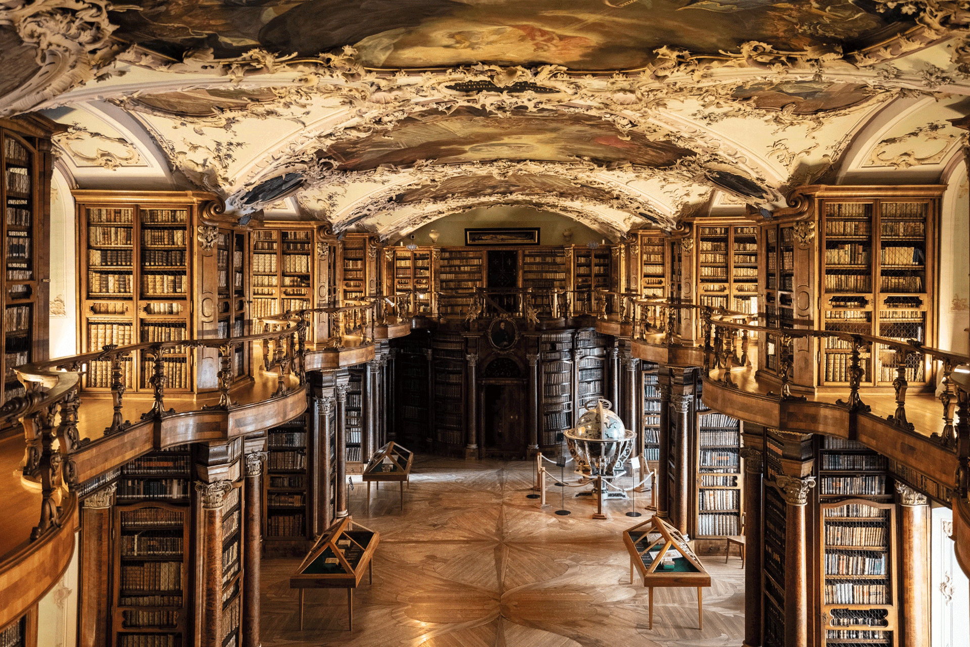 Zur&nbsp;Stiftsbibliothek St.Gallen&nbsp;stiftsbezirk.ch