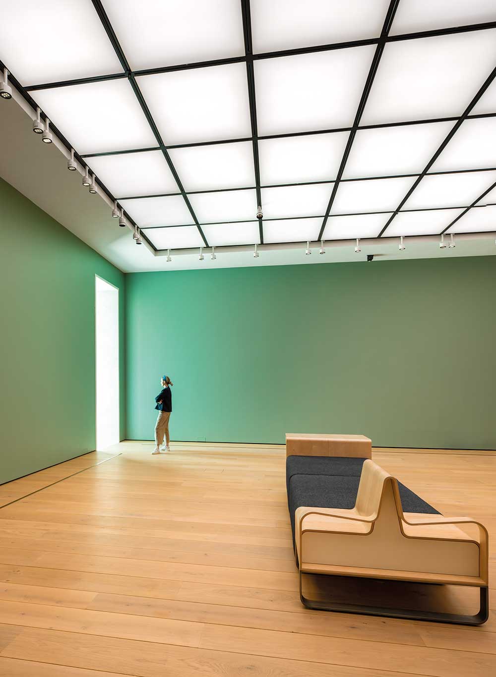 Das Lichtsystem »CIELUMA« von Zumtobel im Osloer&nbsp;Nationalmuseum wirkt&nbsp;schallabsorbierend.&nbsp;z.lighting