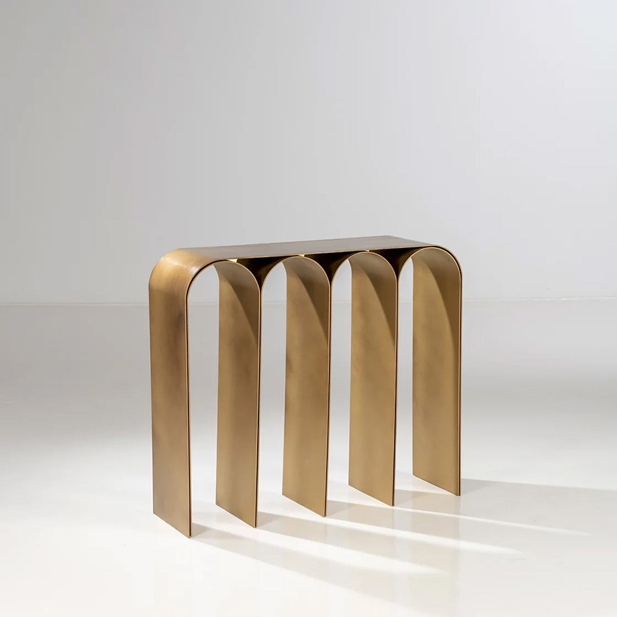 Bank »Arch« in Gold.&nbsp;