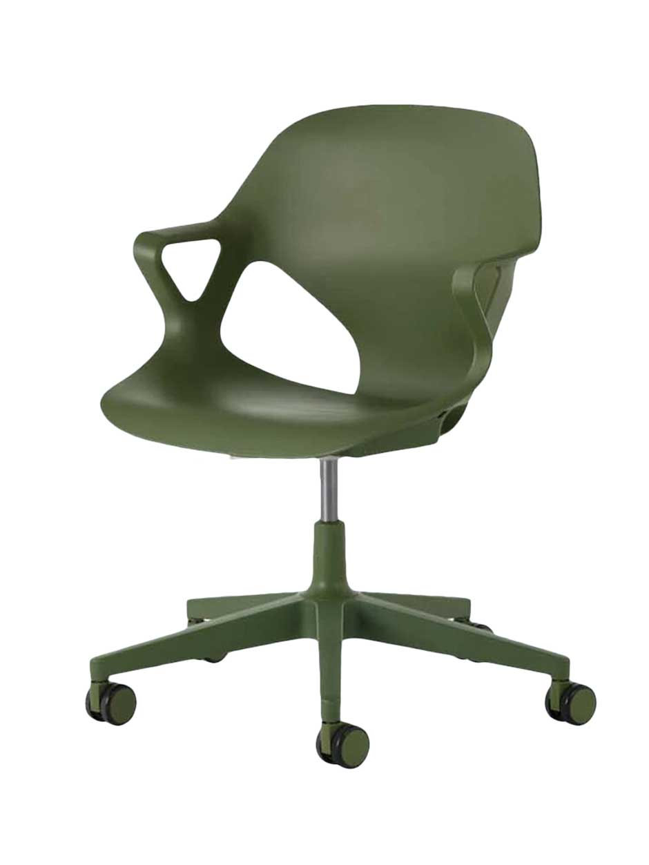 ZEPH 2022&nbsp;Harald Gründl, Martin Bergmann und Gernot Bohmann sind sich einig: »Unser Lieblingsstück des Jahres ist der Drehstuhl ›Zeph‹ von Herman Miller«, so das Wiener Trio EOOS. Denn das schlanke Design verbindet Ergonomie und Eleganz. »Er ist die zeitgemäße Übersetzung von Charles Eames’ Zitat: ›The best for the most for the least.‹ Die Kombination von Bill Stumpfs ›Aeron Chair‹ mit Eames’ ›Plastic Chair‹ ist der hundertprozentige Ausdruck von Herman Millers Identität und hat uns schier umgehauen!«