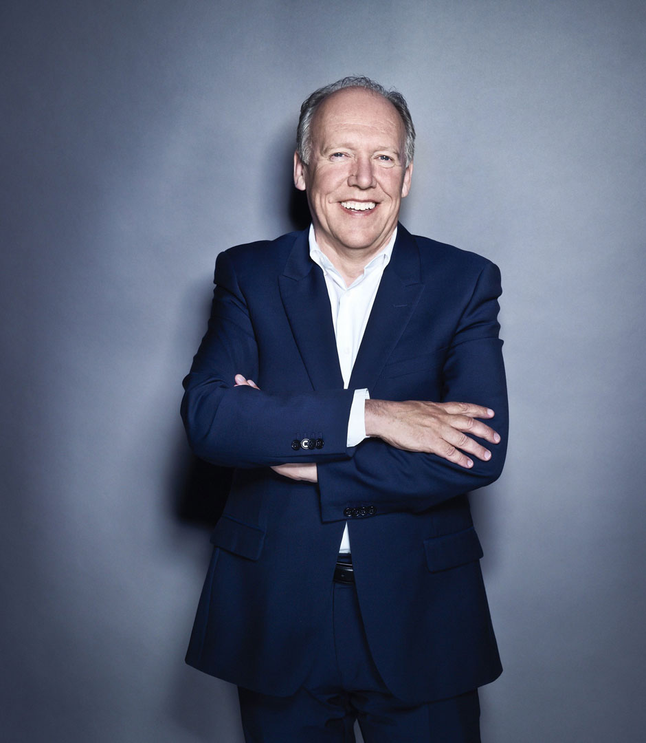 Jaguar / ian Callum&nbsp;»Elektroautos eröffnen Designern aufgrund der geänderten Raumaufteilung ungeahnte Freiheiten bei den Proportionen«, erläutert Designdirektor Ian Callum. Das nutzte er beim »I-PACE« voll aus. Das Modell&nbsp;– produziert wird es übrigens in Graz&nbsp;– gibt es mit 320 PS und bis zu 470 Kilometer Reichweite.
