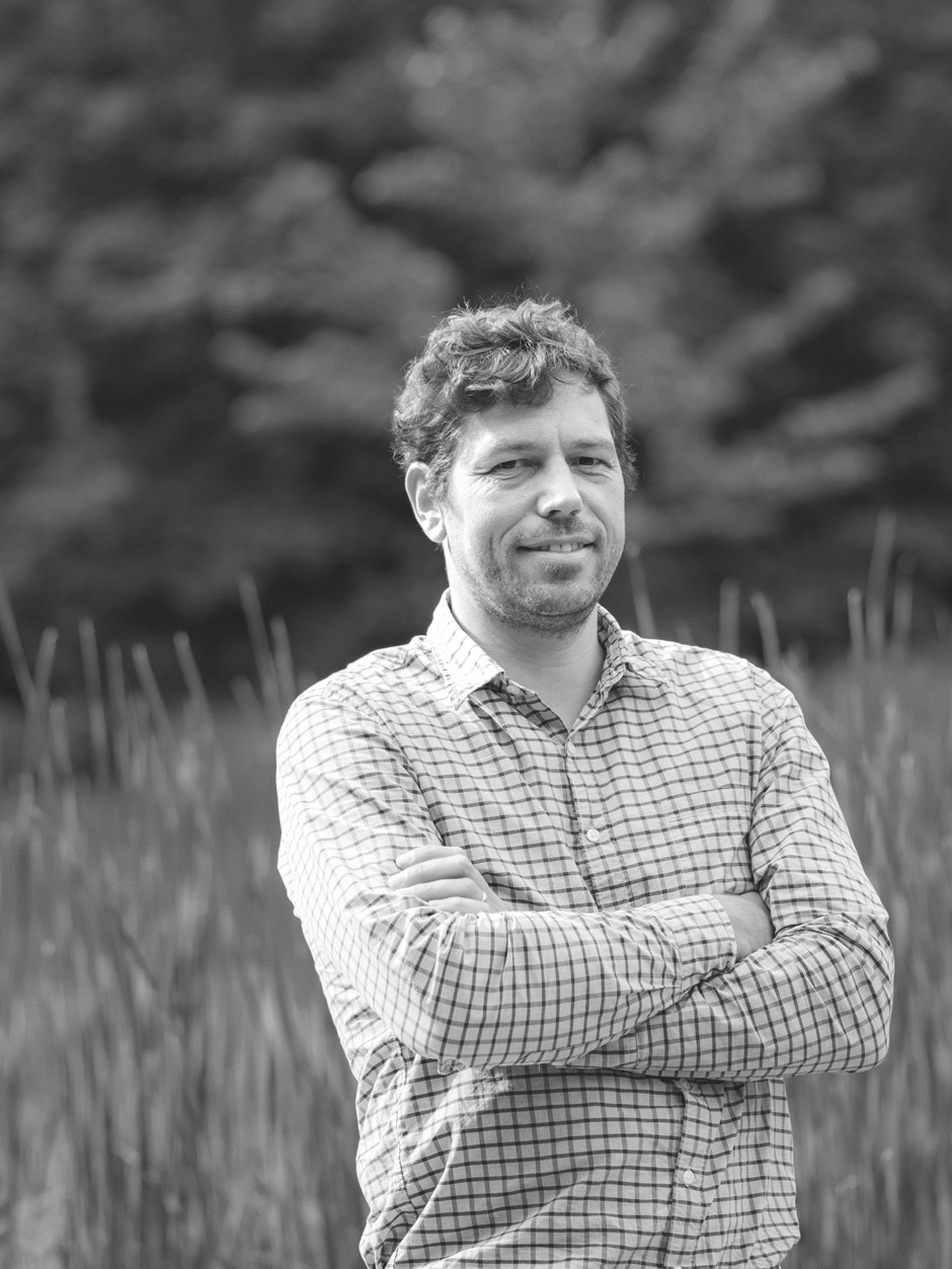 »Hybridlösungen zwischen Biotopen und Pools werden immer beliebter. «&nbsp;Jakob Schelker Technischer Leiter&nbsp;und Prokurist bei Biotop