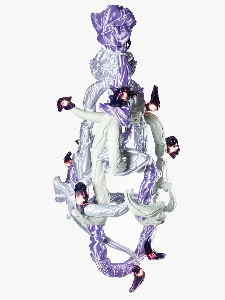 Beim »Chandelier Emissive« dominieren sanfte und gleichzeitig stark strukturierte Formen, gefertigt aus irisierendem PLA und Photopolymerharz.