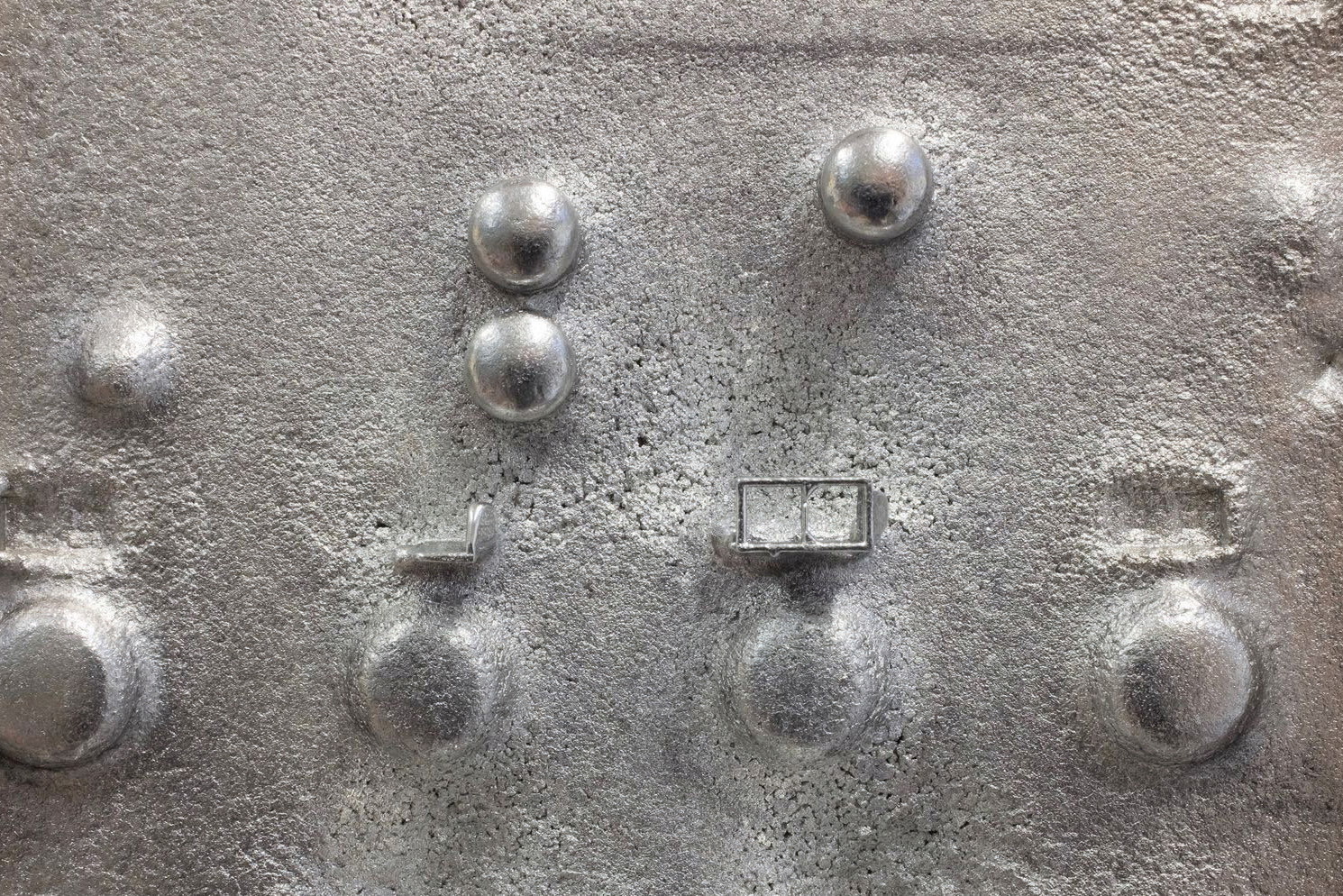 Auge fürs Detail: Der in London ansässige Phillip Lai lässt sich in seiner Kunst von Materialien des Alltags inspirieren.