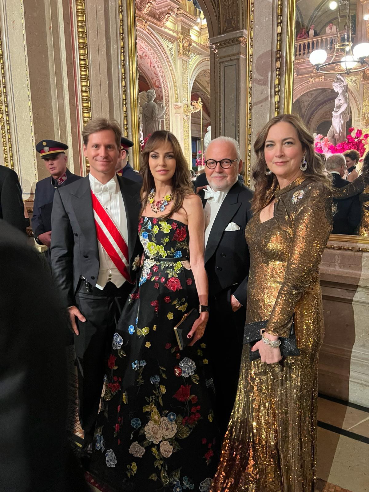 von links nach rechts: Trevor Traina, Angelika und Wolfgang Rosam, Alexis Traina