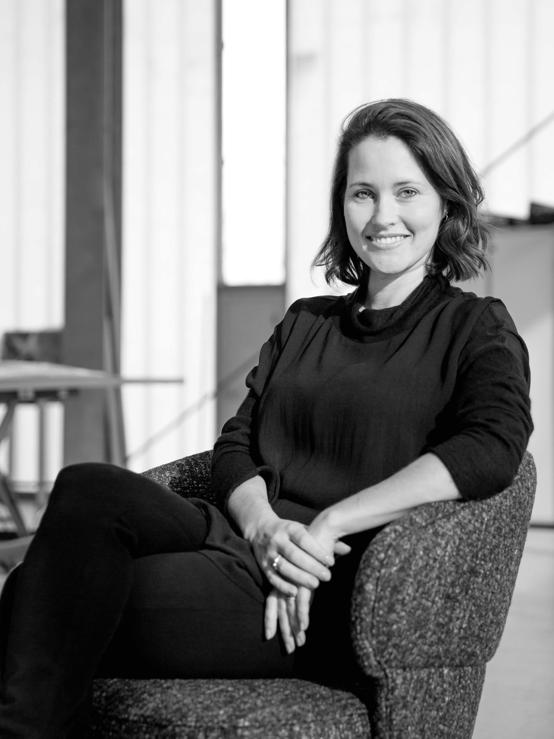 »Als Familienunternehmen
beschäftigen wir uns 
natürlich auch mit unserer 
Unternehmensgeschichte – 
insbesondere in Hinblick 
auf die Designs.«, Alice Wittmann, Head of Design bei Wittmann.