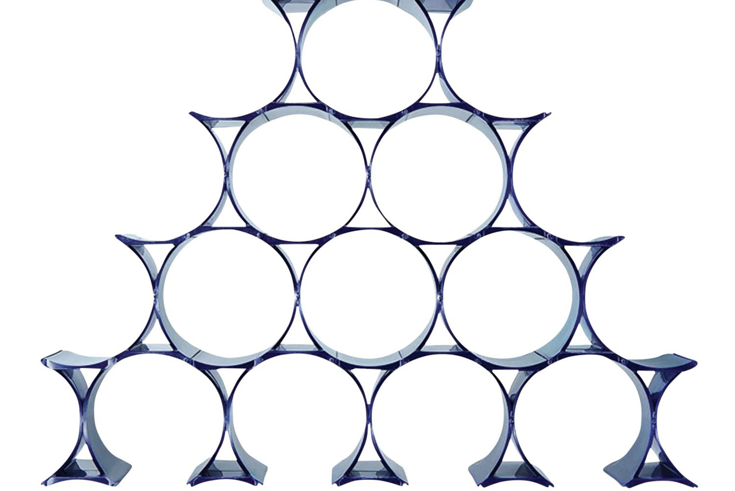 1999: »Infinity«. Unendlichkeit nennt sich dieses Flaschen-/Wein­regal. Der Name ist 
Programm, es lässt sich unendlich erweitern.
kartell.com