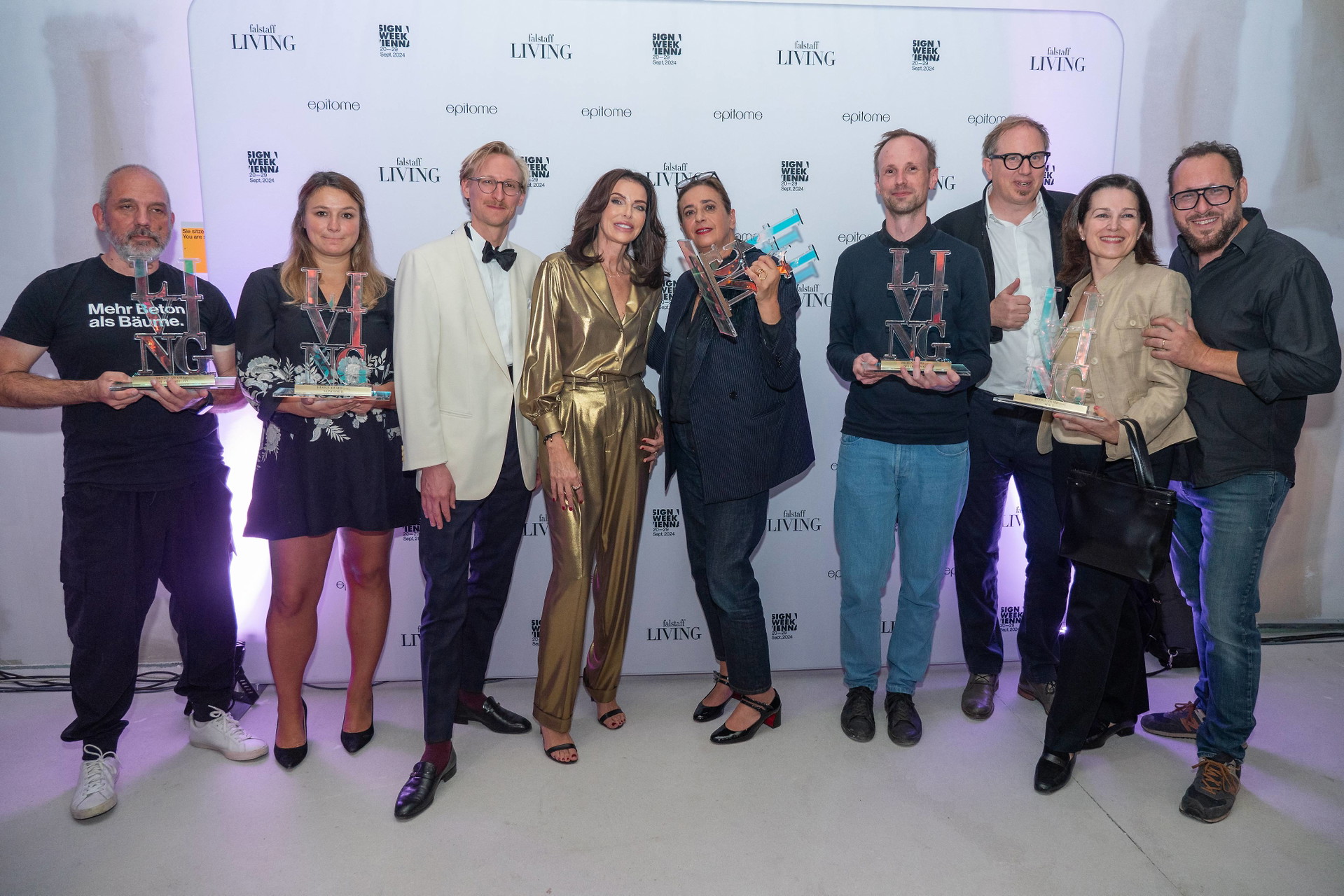 vlnr: Harald Gründl, Sophie Bakalowits, Gabriel Roldand, Angelika Rosam, India Mahdavi, Robert Rüf, Heinz Glatzl, Team Formdepot, Joachim Mayr