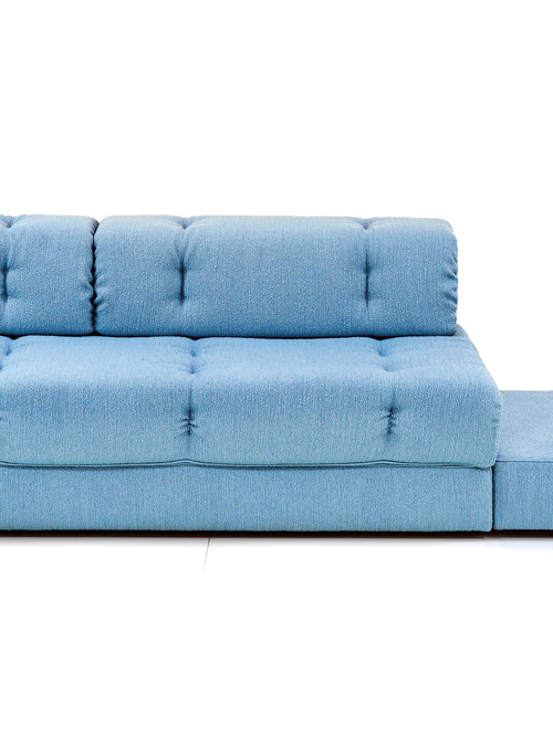 Lässig: Auch bei dem neuen »Atrium Modular Sofa« hat Wittmann wieder ein gutes Händchen bewiesen.
wittmann.at