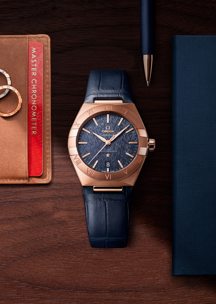 Omega: Zeitmesser, die von der METAS als Master Chronometer 
ausgewiesen sind, widerstehen auch starken Magnetfeldern. 
omega.com