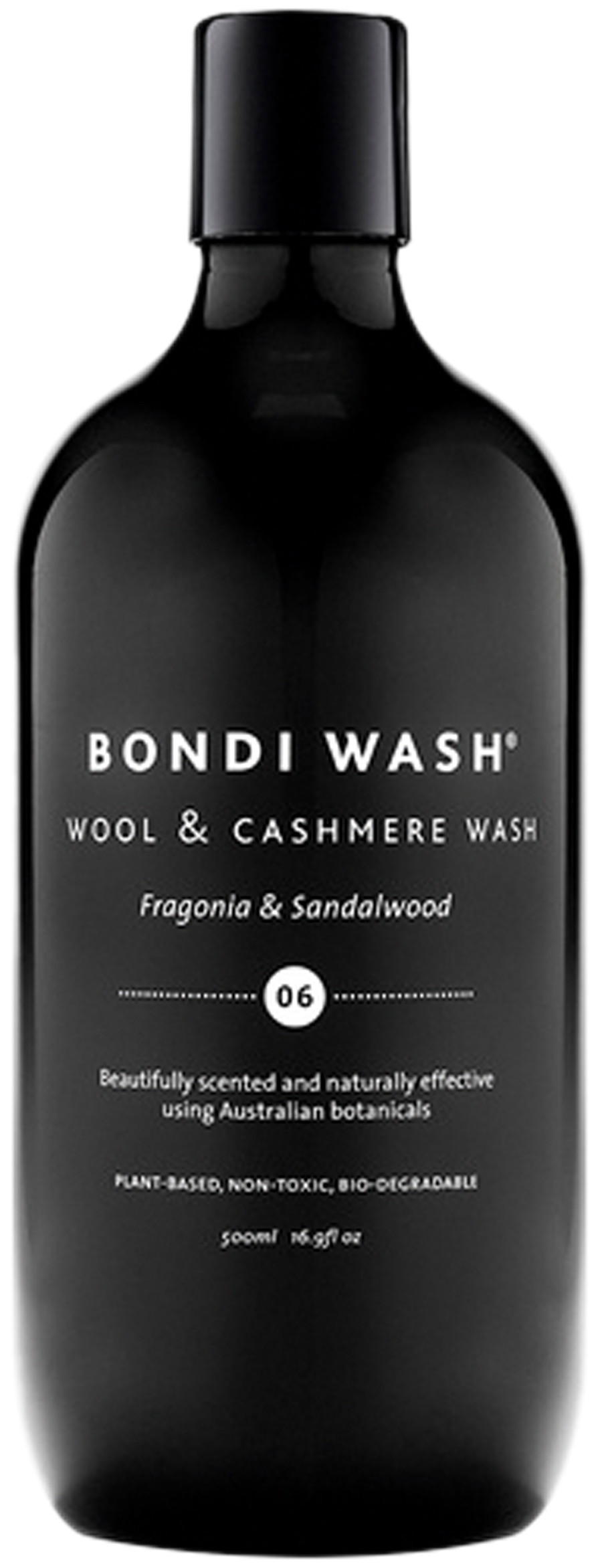 Besonders sanft zu 
Wolle und Kaschmir ist das »Bondi«-Waschmittel, das dank
Zitrus auch vor Insektenbefall schützt. niche-beauty.com 