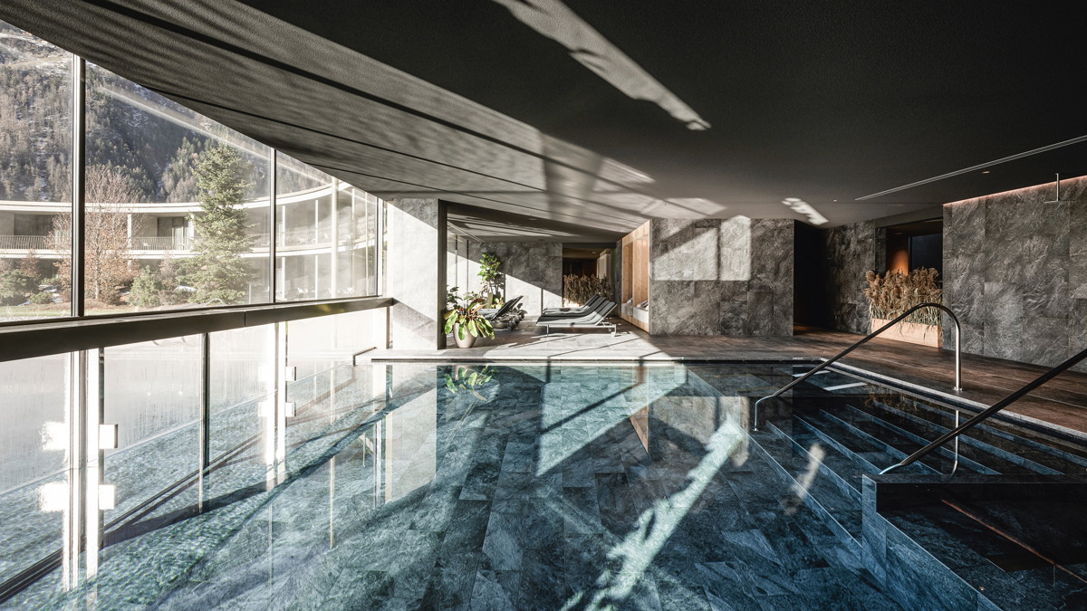 Runde Formen: Das »Olm Nature Escape« ist Südtirols erstes energieautarkes Aparthotel. Gebaut aus regionalen Baustoffen, macht es sich Erdwärme, Sonnenenergie und Wasserkraft zunutze.
olm.it