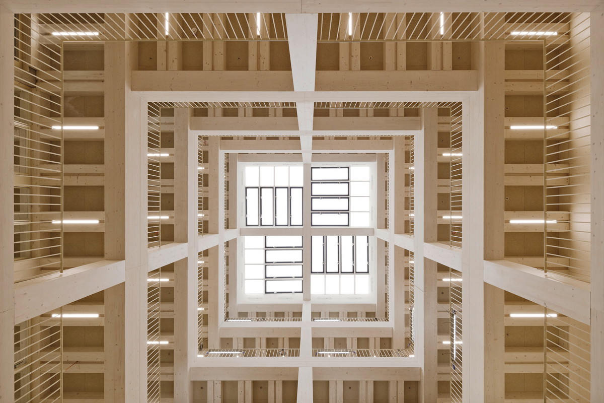 Hightech-Innovation in Holz:
Nachhaltiges und ambitioniertes Holzbau-Engineering setzt neue Maßstäbe beim Co-Working-Projekt Innovationsfabrik 2.0, einem Aus­hängeschild der StartupCity im ­süddeutschen Heilbronn.
wohlgelegen.de