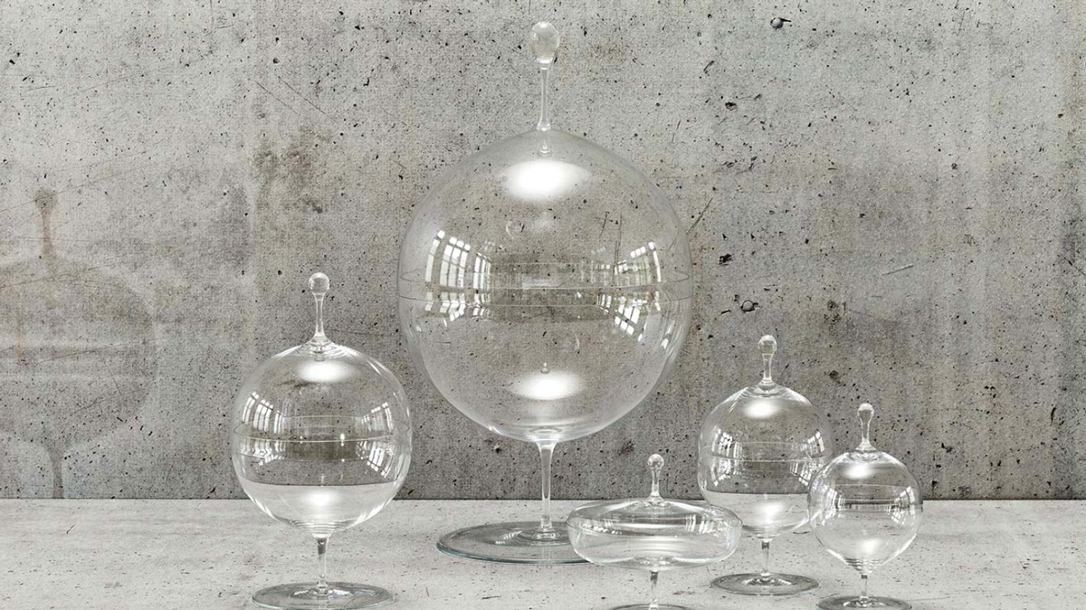 Platz für Süßes: Die Glasbehälter von Lobmeyr wurden erstmals 1925 auf der Pariser »Exposition des Arts ­Décoratifs« präsentiert. 
lobmeyr.at
