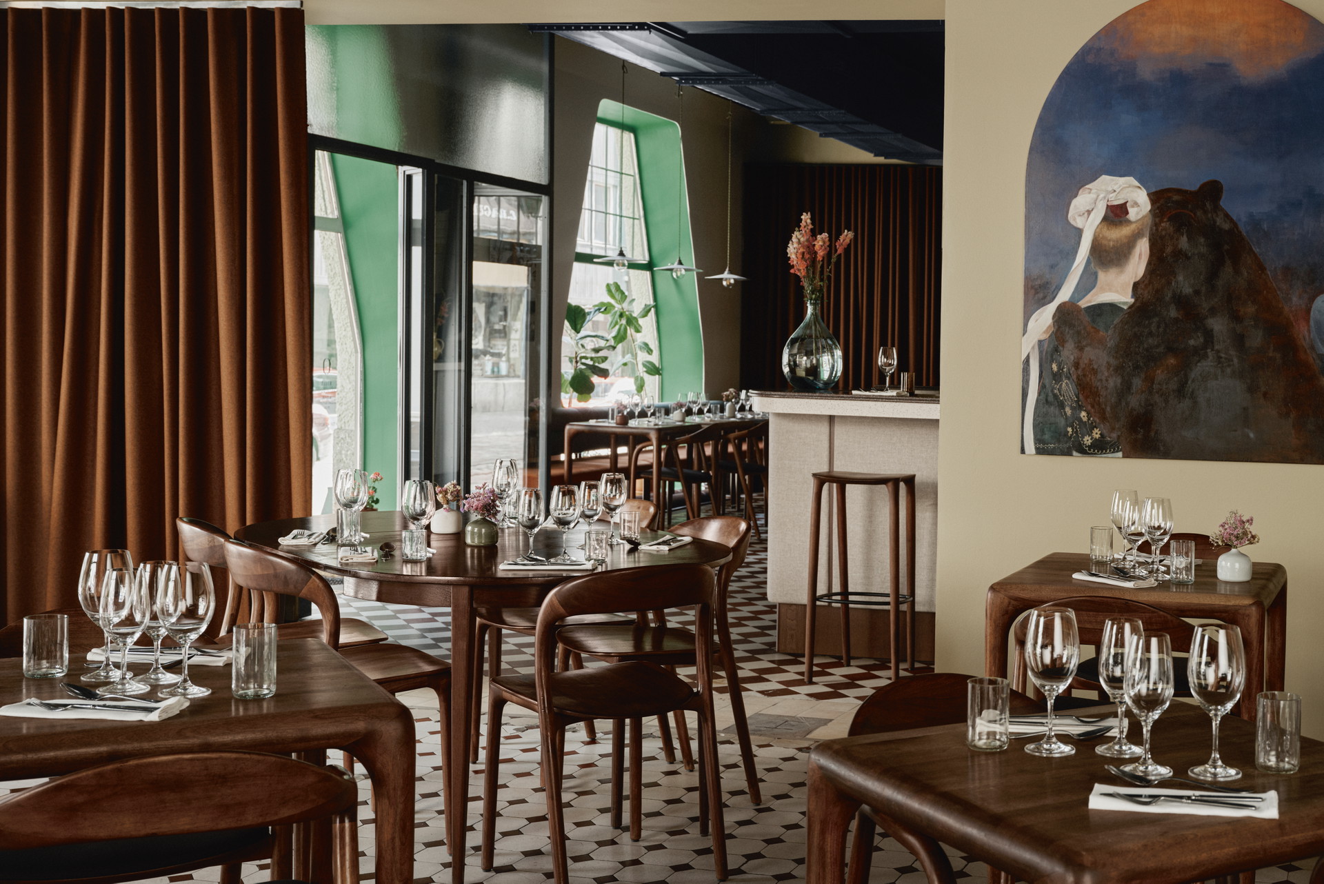 Eiskalt ­hinserviert: Das »Nolla« in Finnlands Hauptstadt Helsinki ist seit sechs Jahren jeden Abend ausgebucht und produziert dabei weitgehend null 
Abfälle.
restaurantnolla.com
