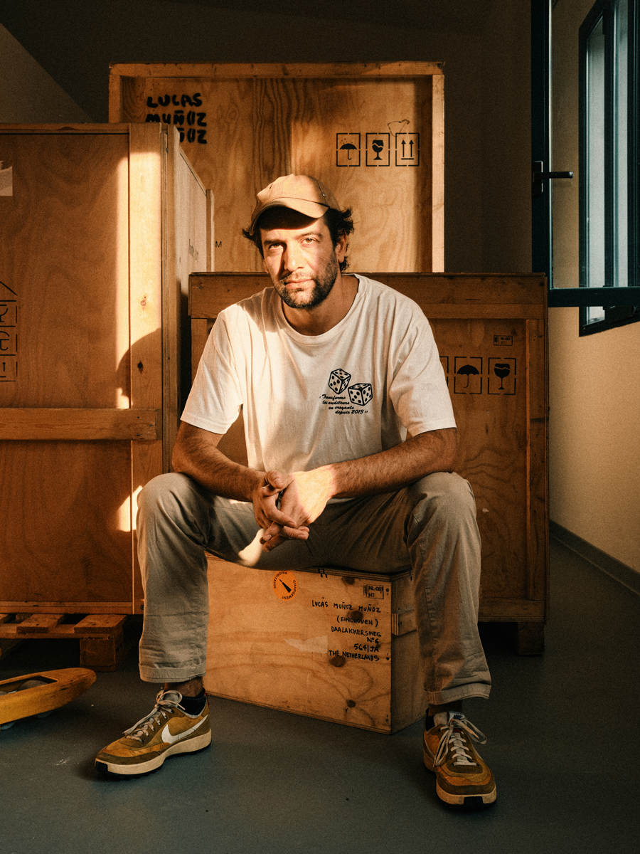 »Mit Gegenständen zu ­arbeiten, die andere ­weggeworfen haben, ist eine Art Lifestyle.«:
Lucas Muñoz Muñoz 
Designer und Upcycling-King