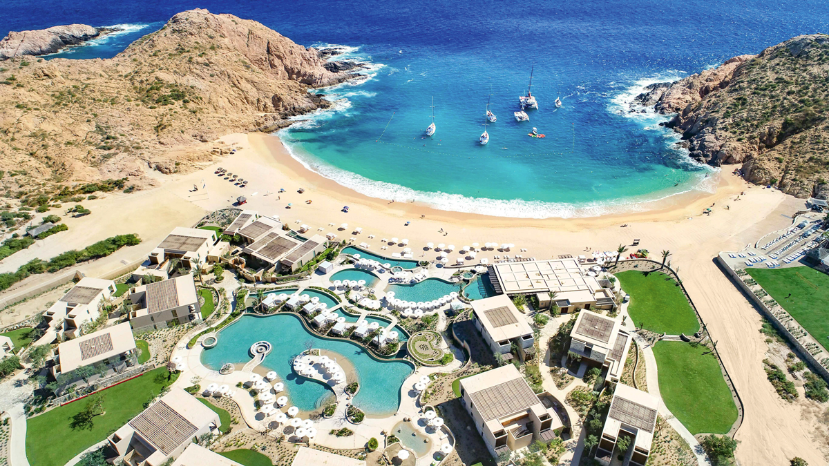 Die Wohnungen mit zwei und drei Schlafzimmern (ab 3,7 Millionen Euro) sind möbliert und können weitervermietet werden. 
montageresidences-
loscabos.com