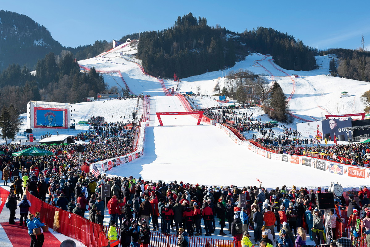 Am Hahnenkamm. Longines sorgt dafür, dass die 
Zeiten der Skirennfahrer 
genau gemessen werden.